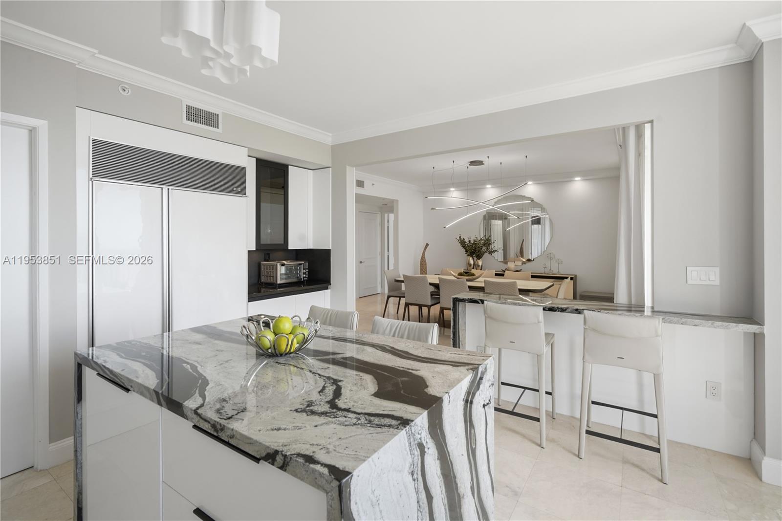 789 Crandon Blvd #1805 Key Biscayne, FL 33149