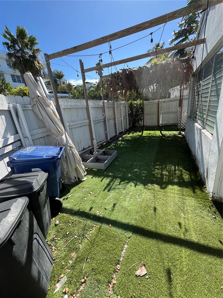 6 Farrey Ln Miami Beach, FL 33139