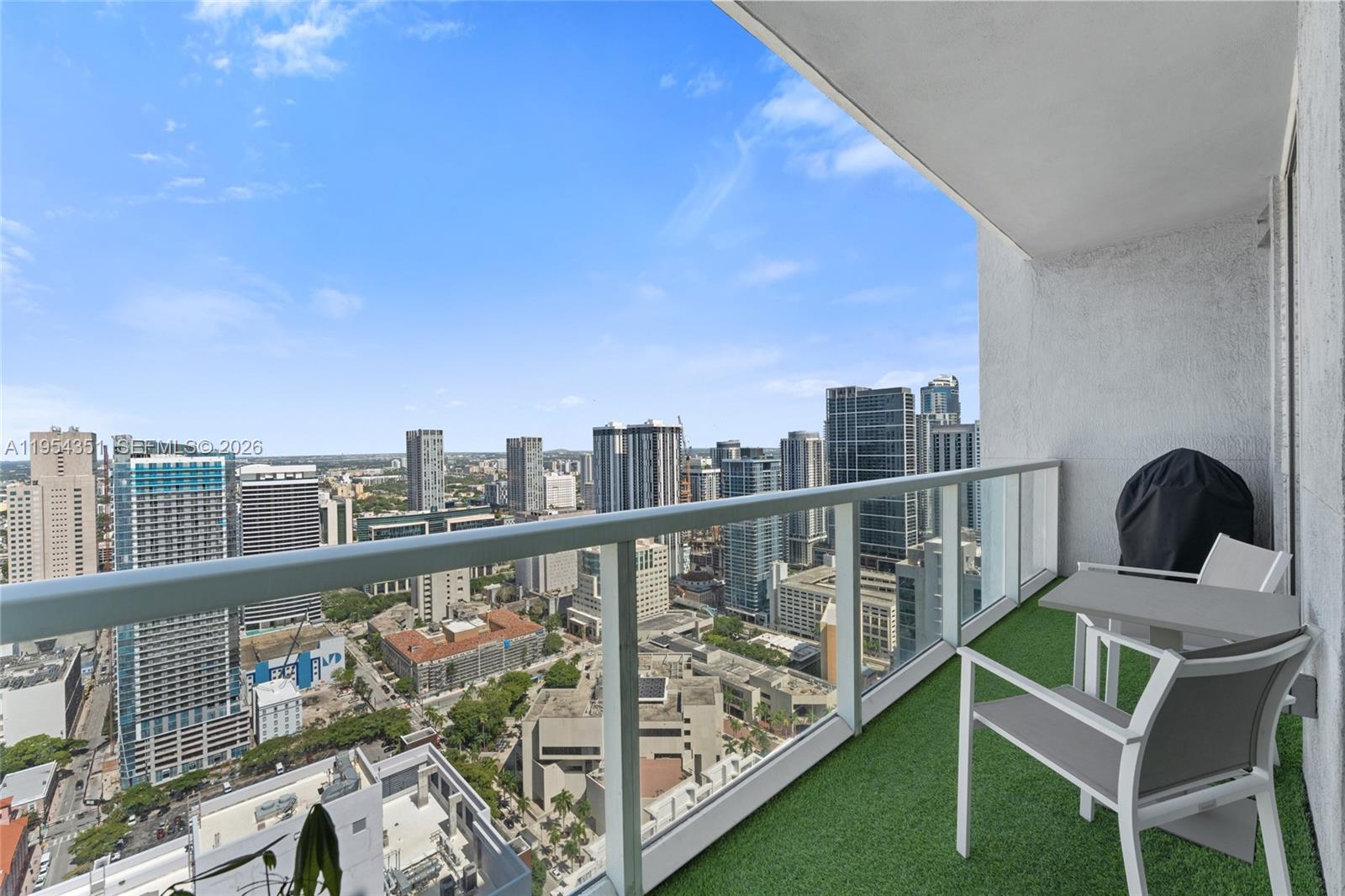 image Vizcayne South1