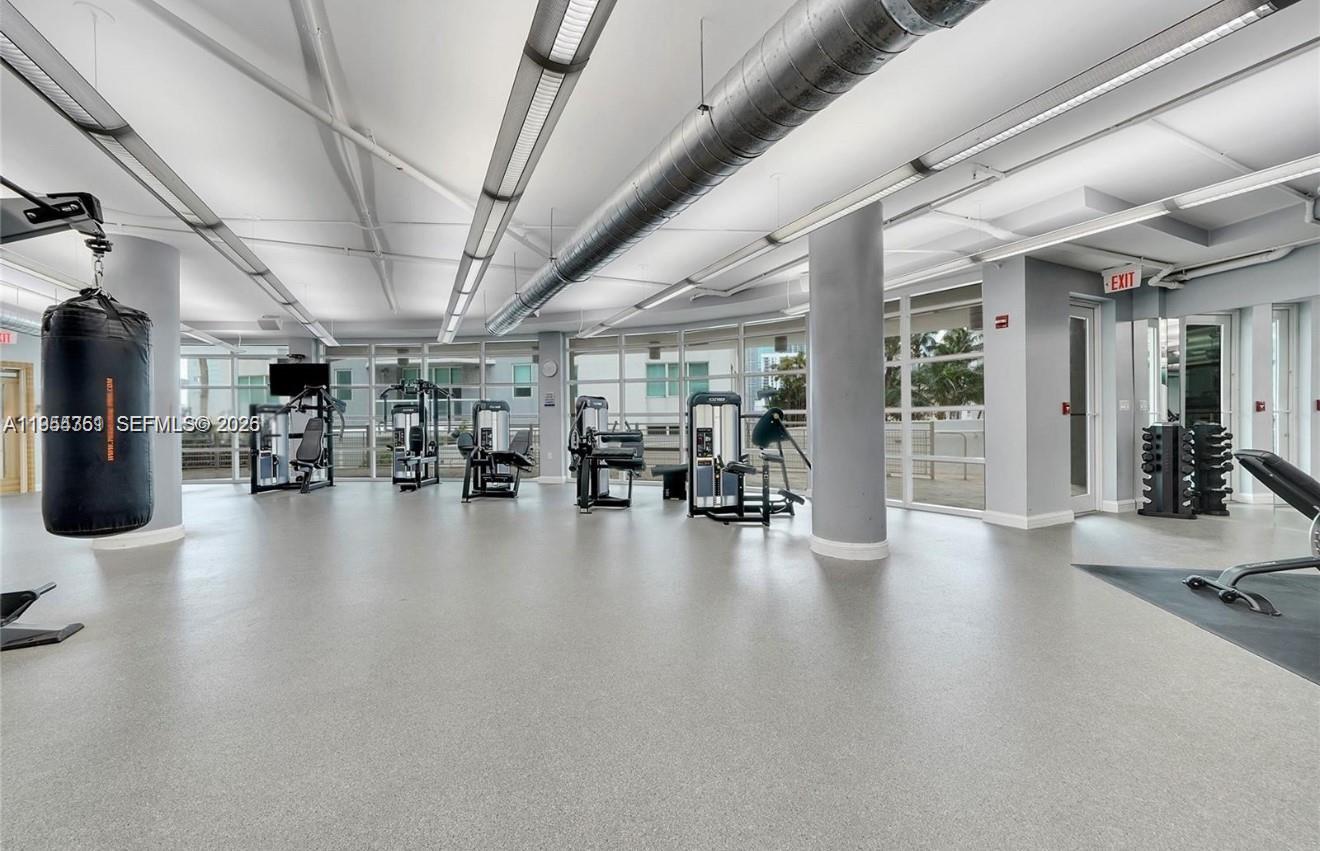 image Vizcayne South28