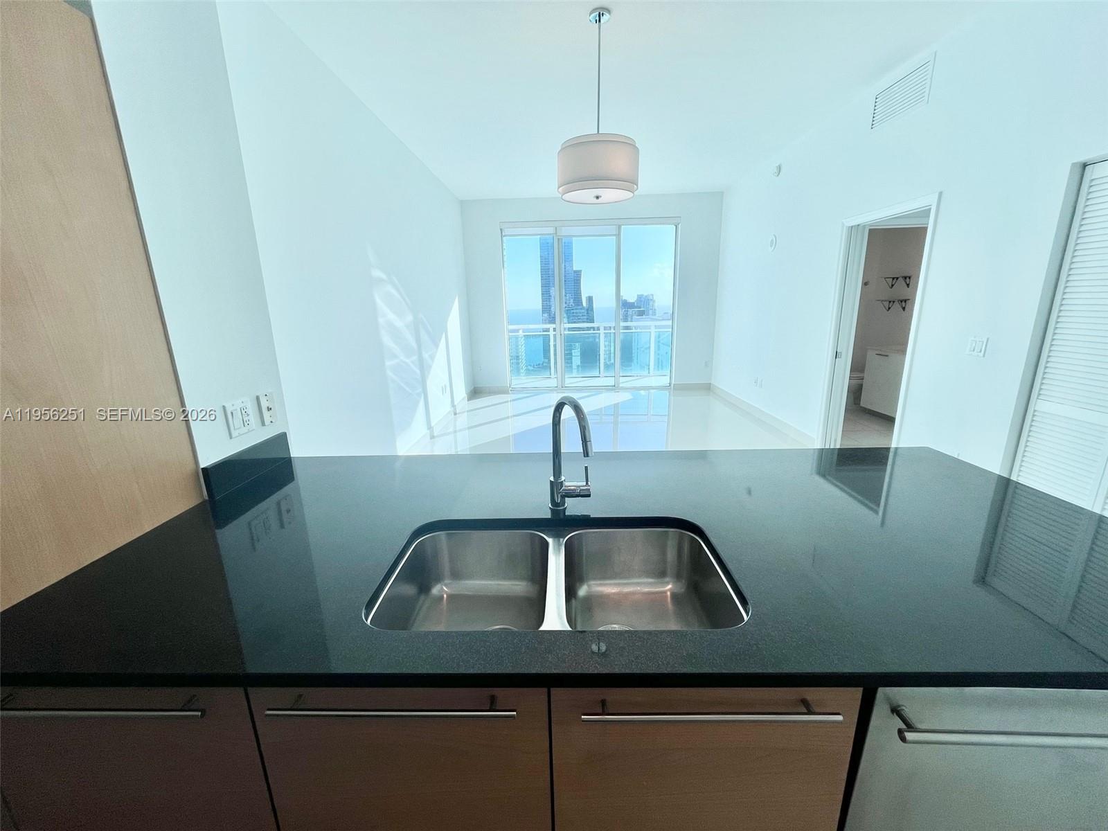 image The Plaza on Brickell East3