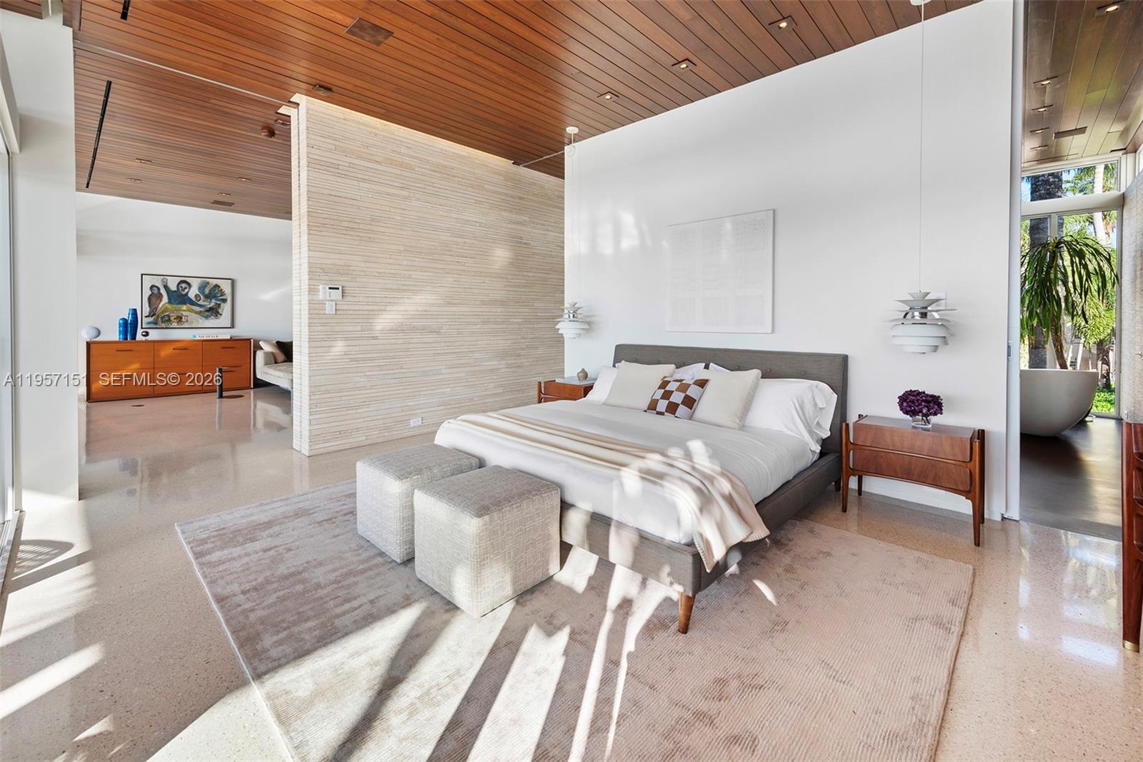 Undisclosed Address Miami Beach, FL 33139