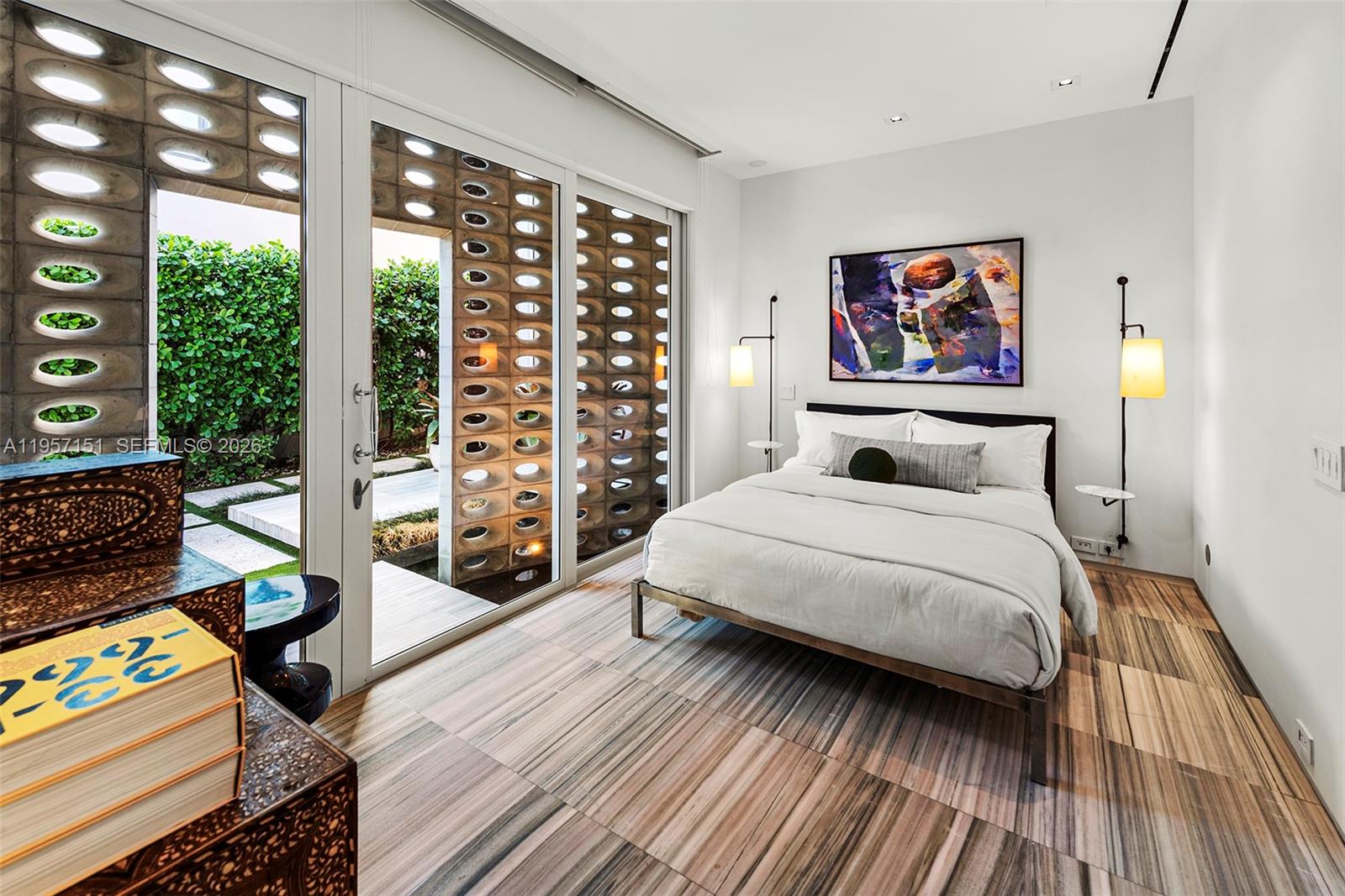 Undisclosed Address Miami Beach, FL 33139