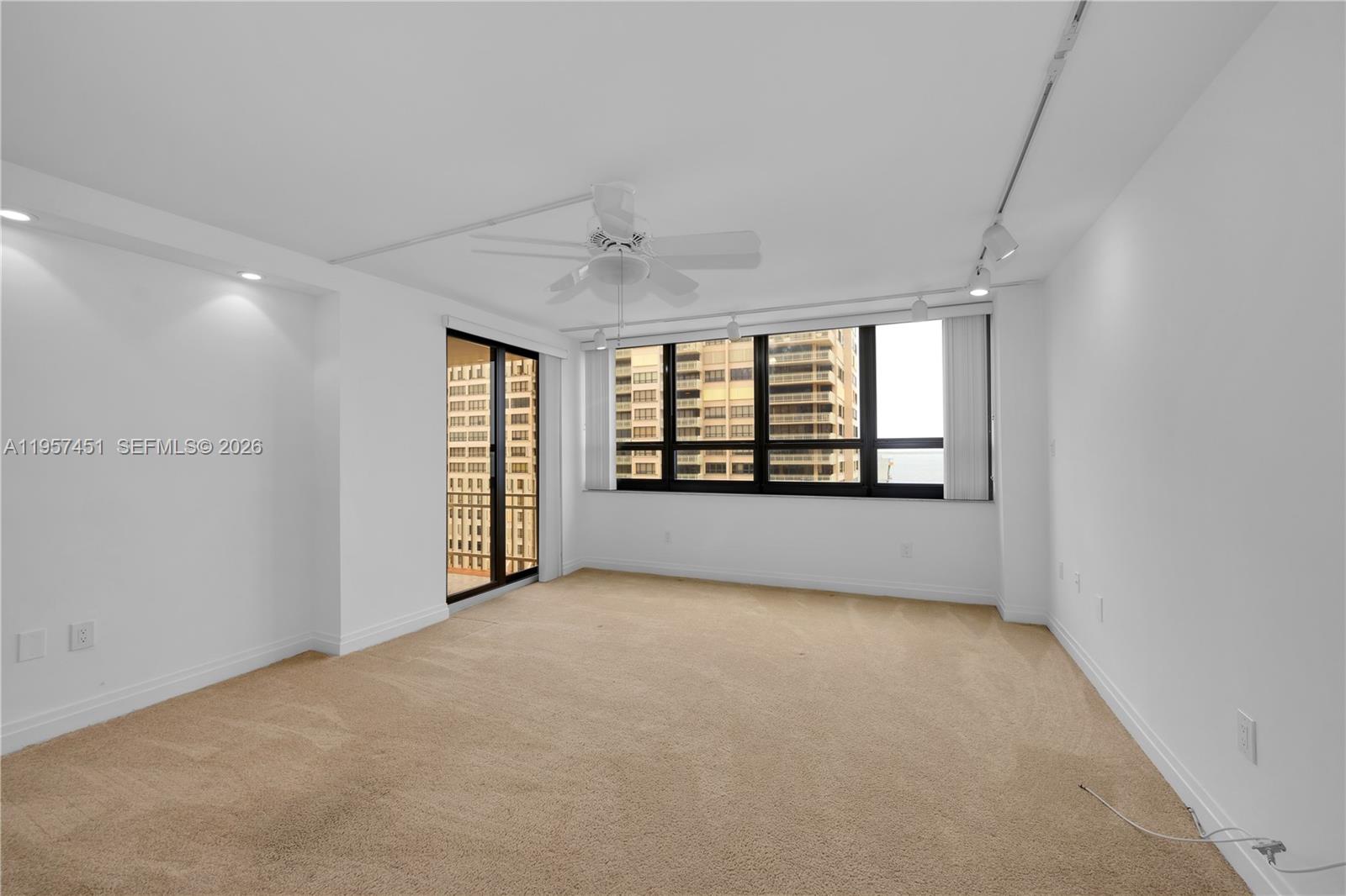 2 Grove Isle Dr #B907 Miami, FL 33133