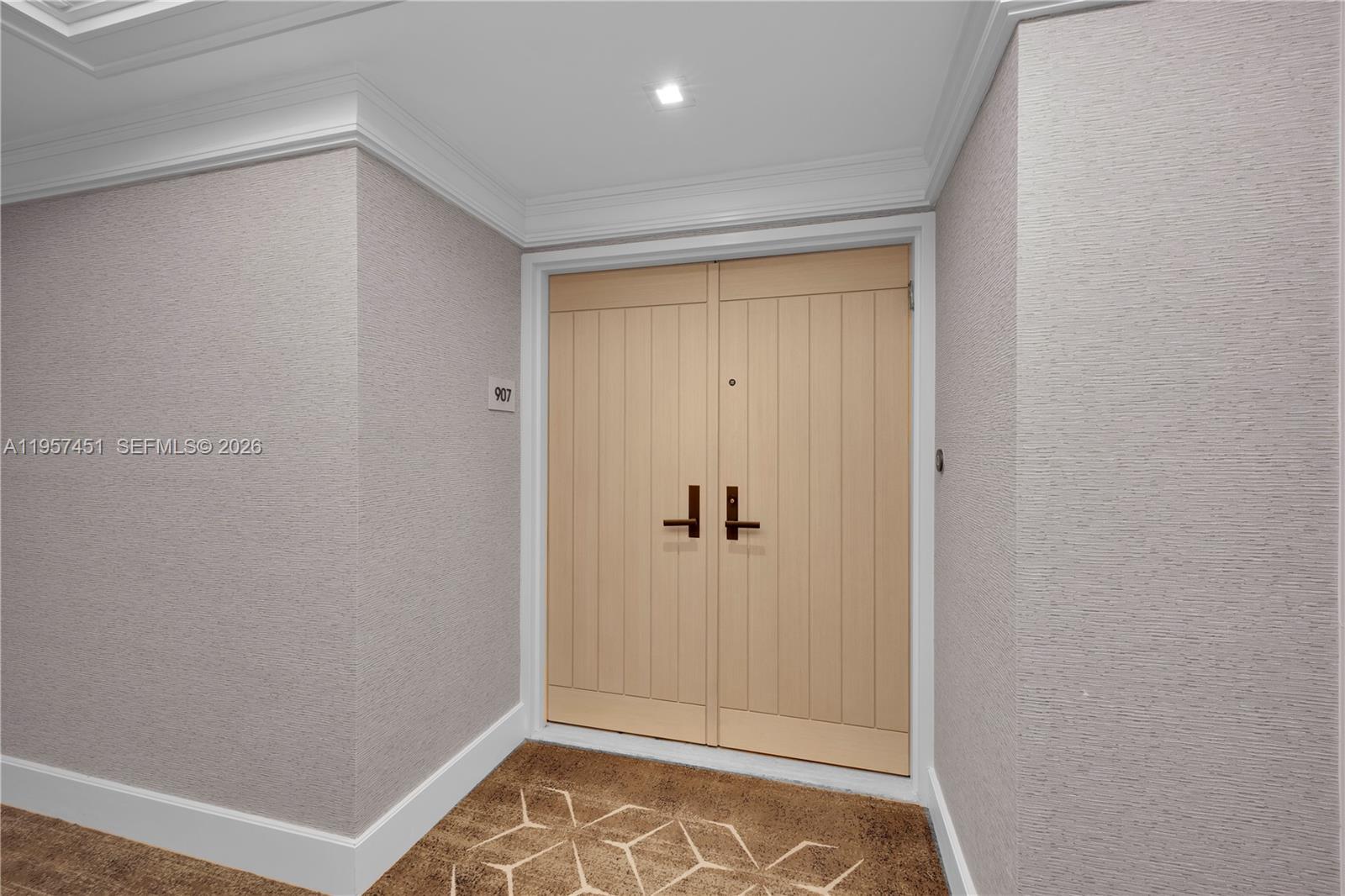 2 Grove Isle Dr #B907 Miami, FL 33133