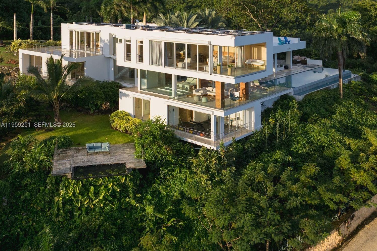 000 8g8f+3v5th El Limón, Dominican Republic 