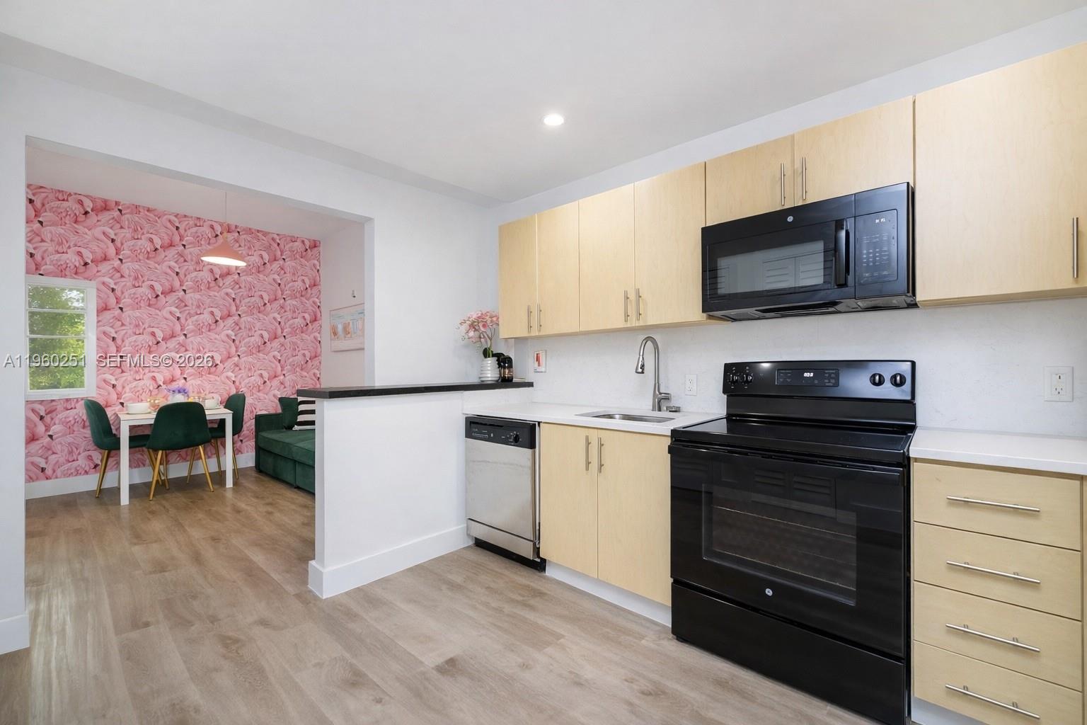 2129 Washington Ave #205 Miami Beach, FL 33139