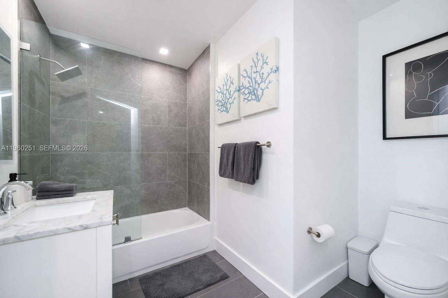 2129 Washington Ave #205 Miami Beach, FL 33139