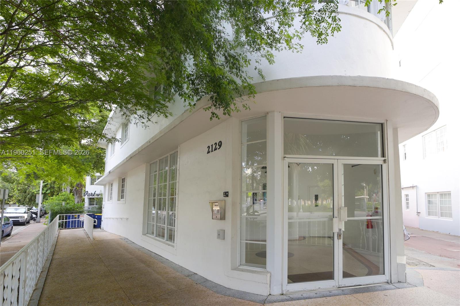 2129 Washington Ave #205 Miami Beach, FL 33139