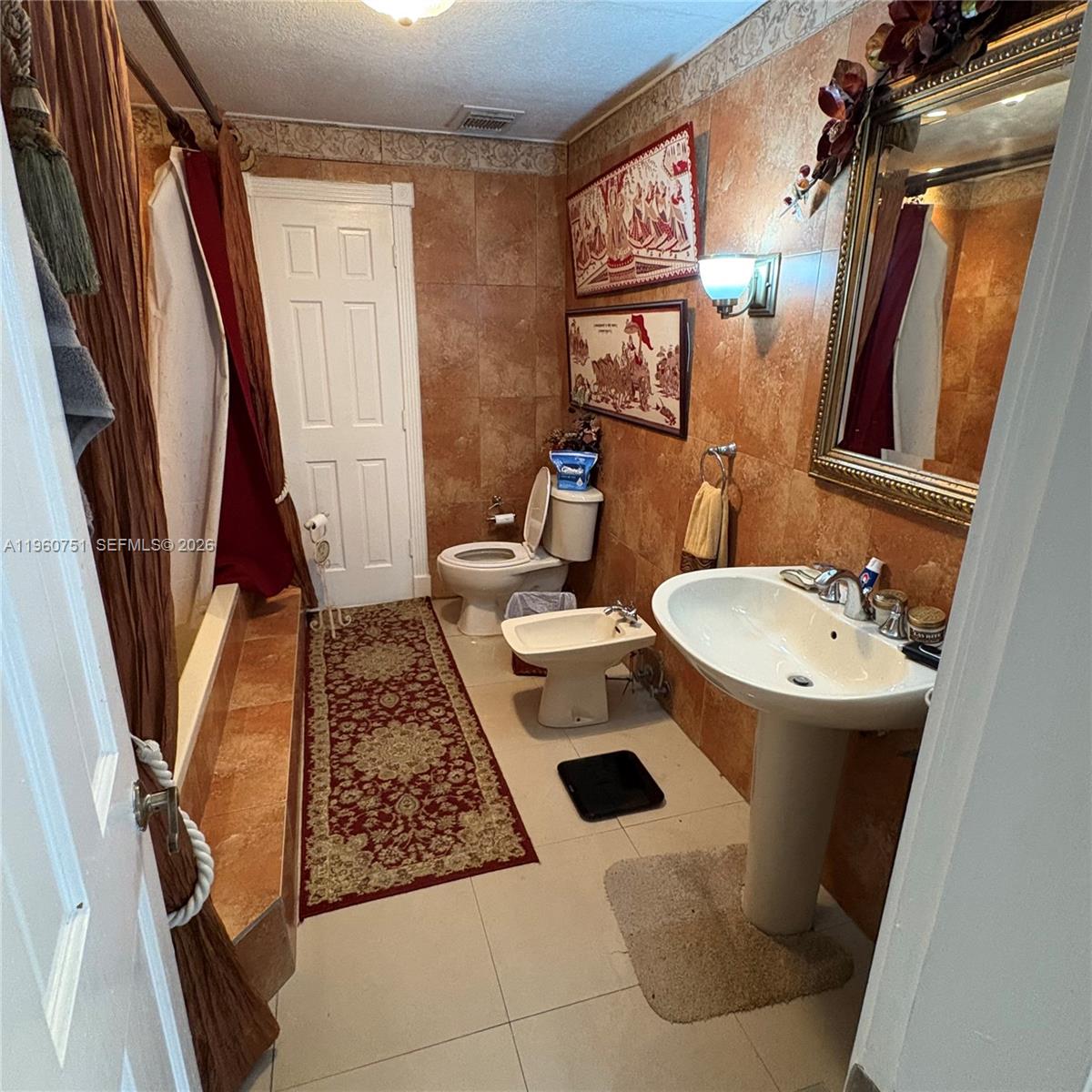 101 S Royal Poinciana Blvd Miami Springs, FL 33166