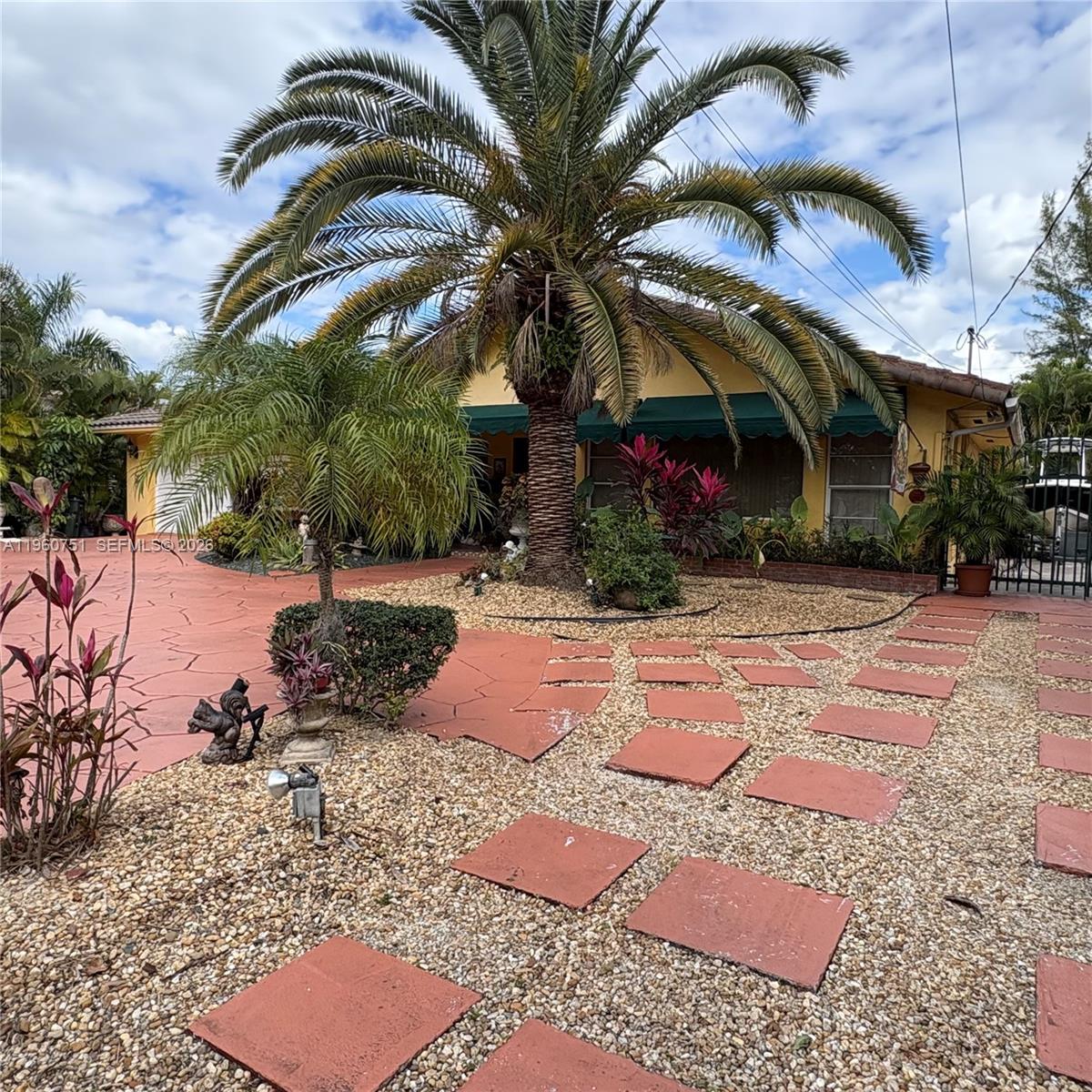 101 S Royal Poinciana Blvd Miami Springs, FL 33166