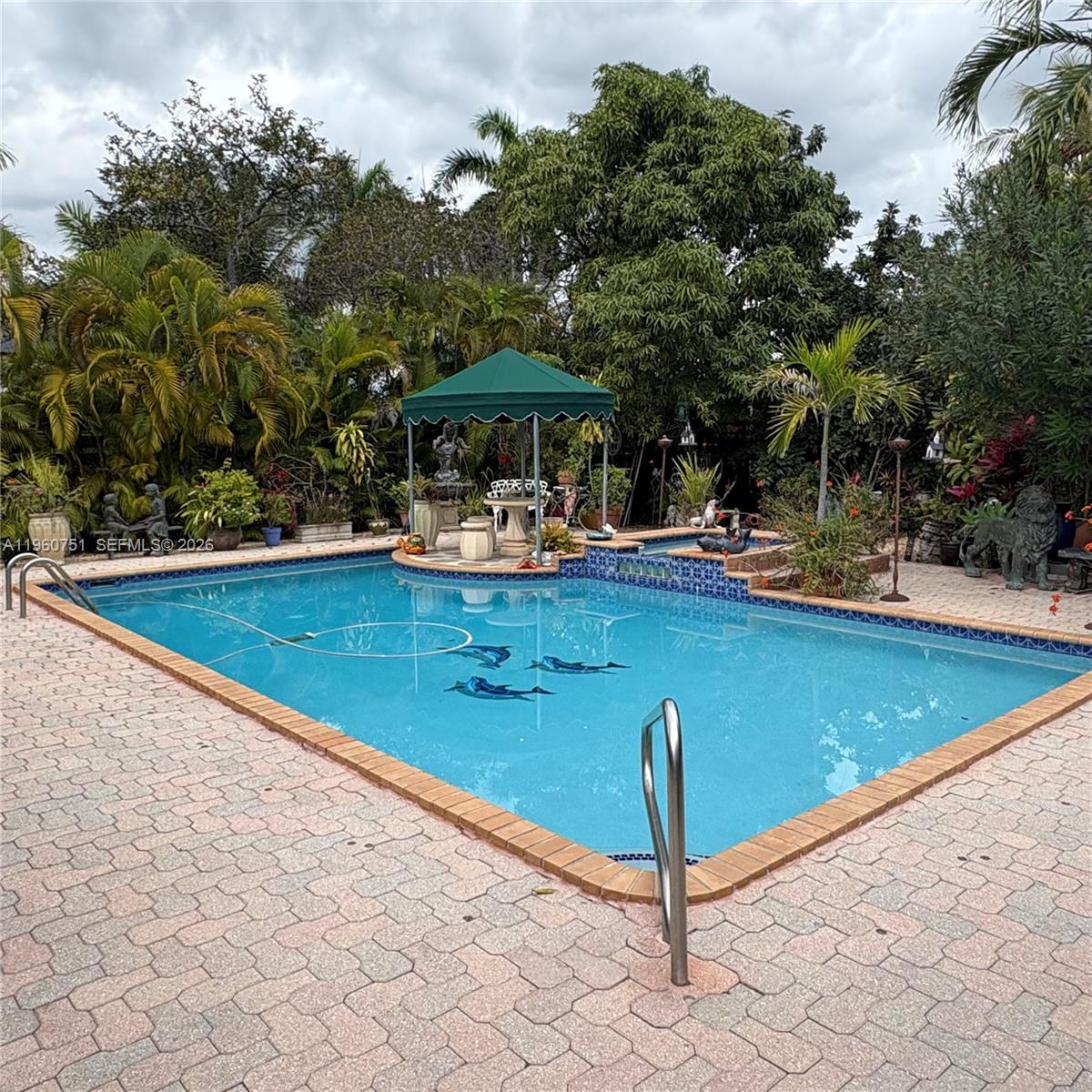 101 S Royal Poinciana Blvd Miami Springs, FL 33166