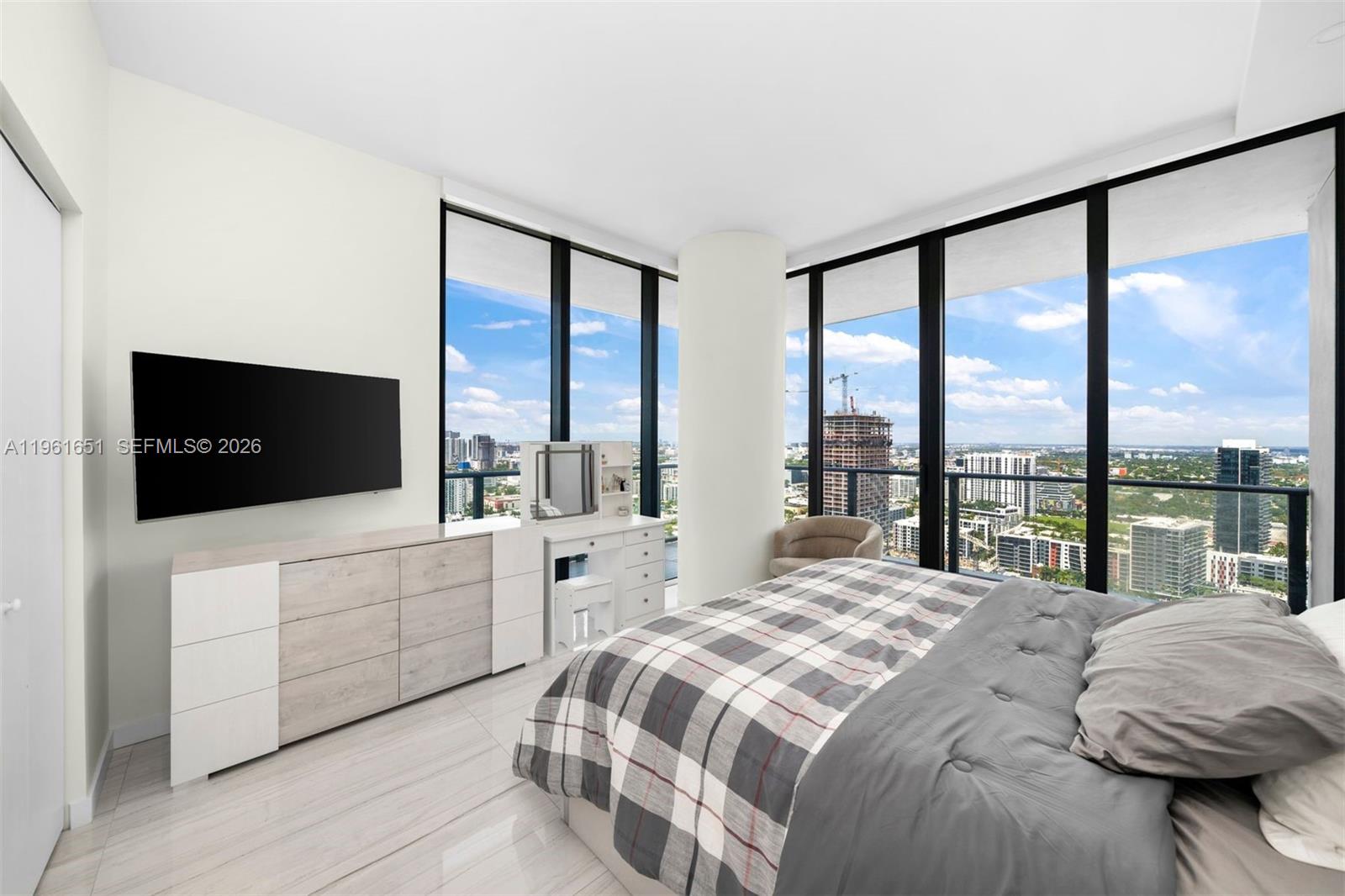 480 NE 31st St #3401 Miami, FL 33137