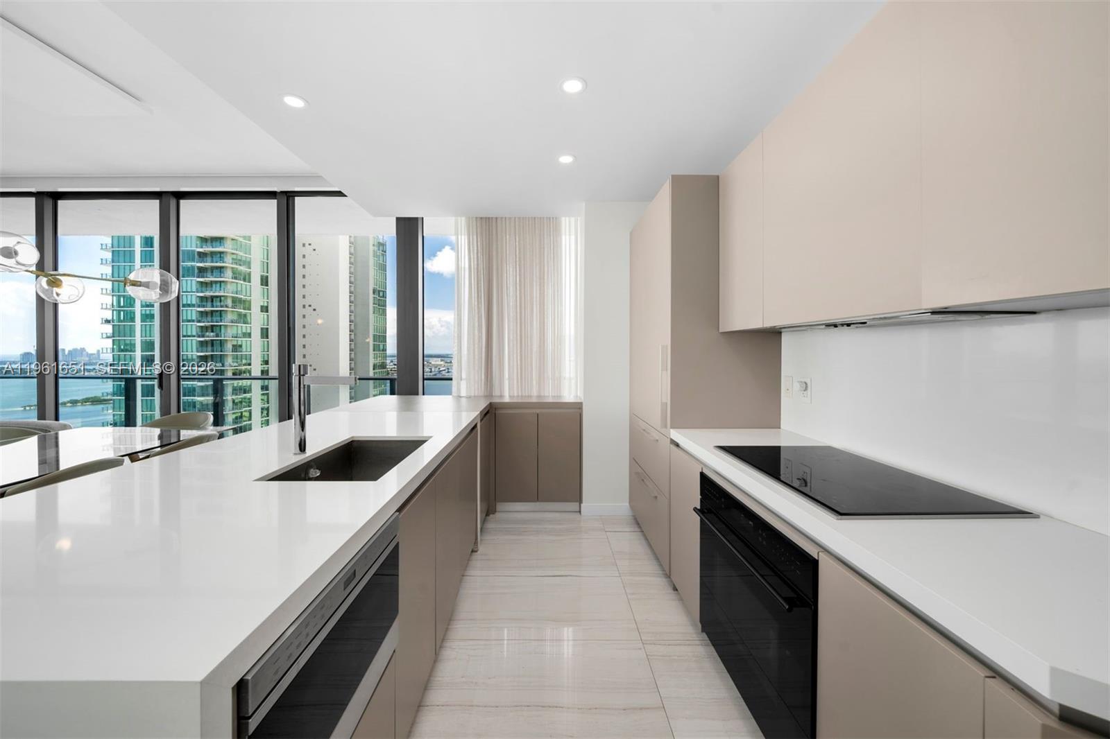 480 NE 31st St #3401 Miami, FL 33137