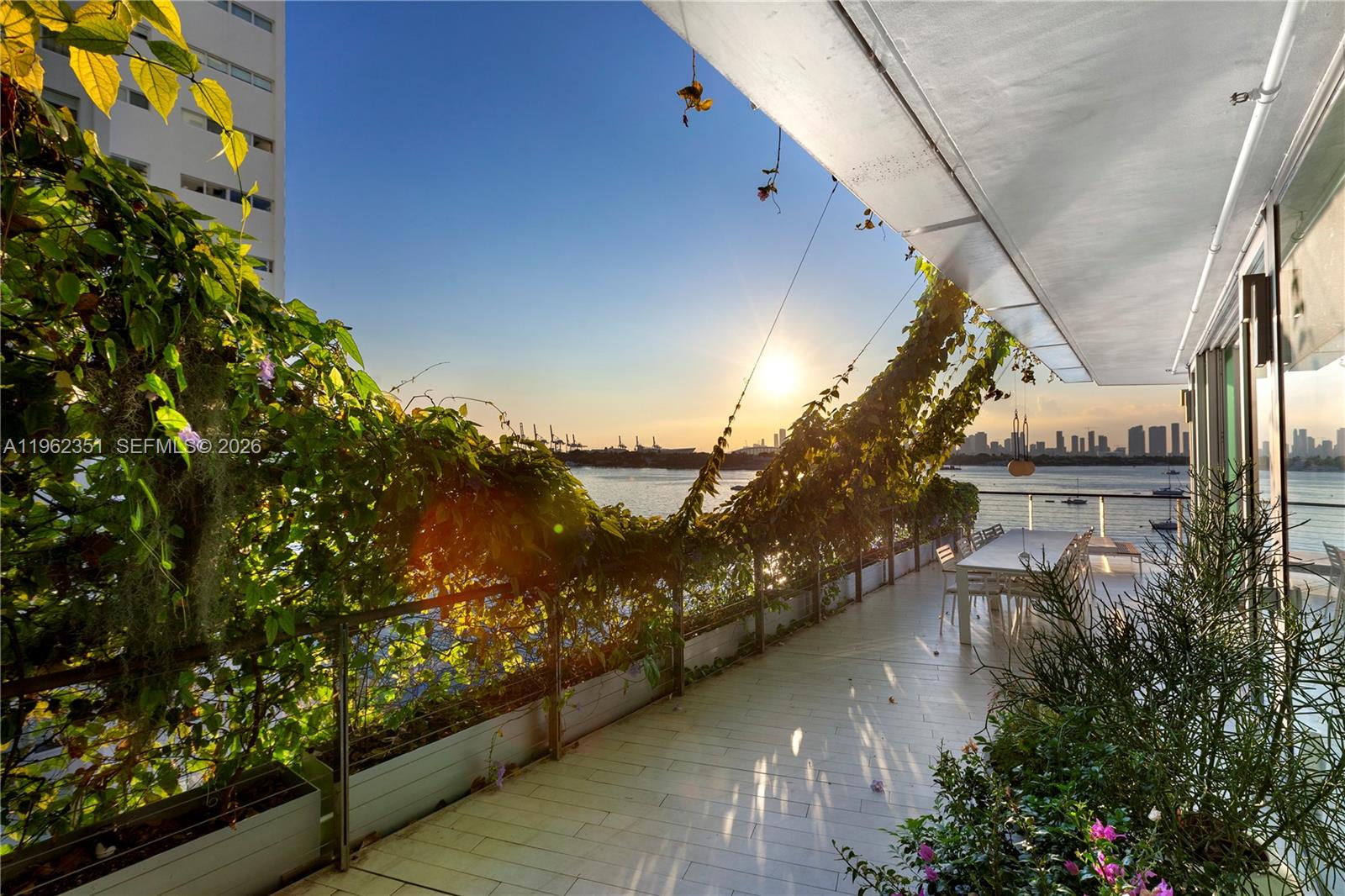 image Monad Terrace29