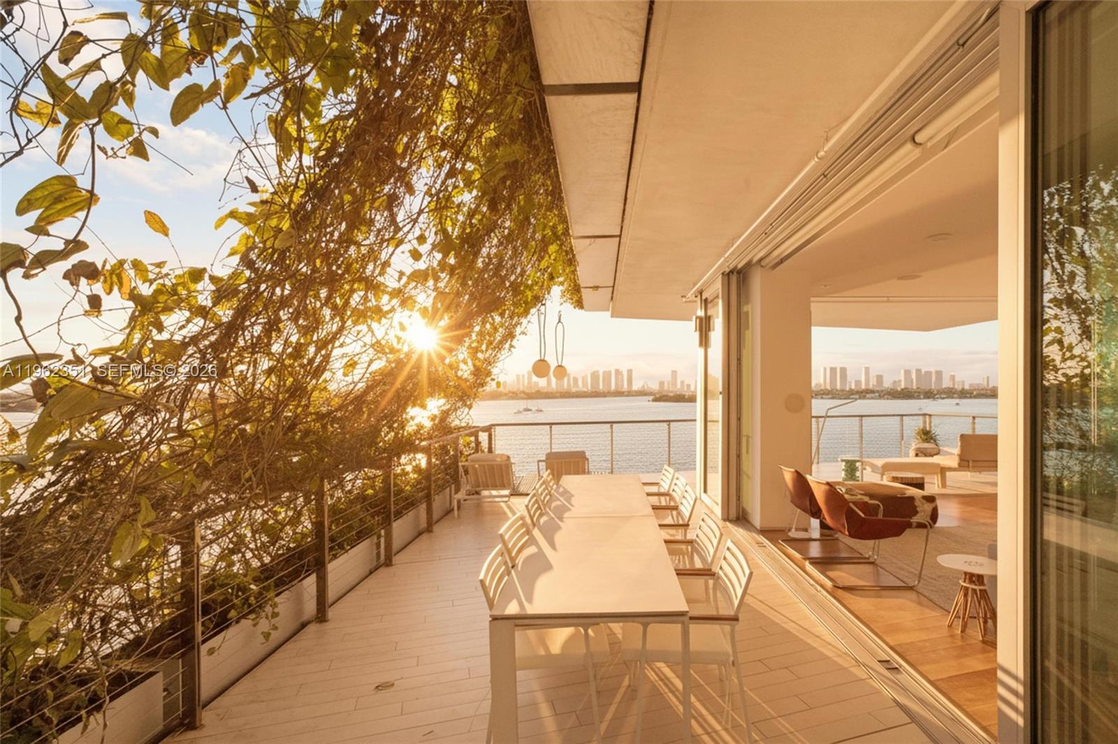 image Monad Terrace31