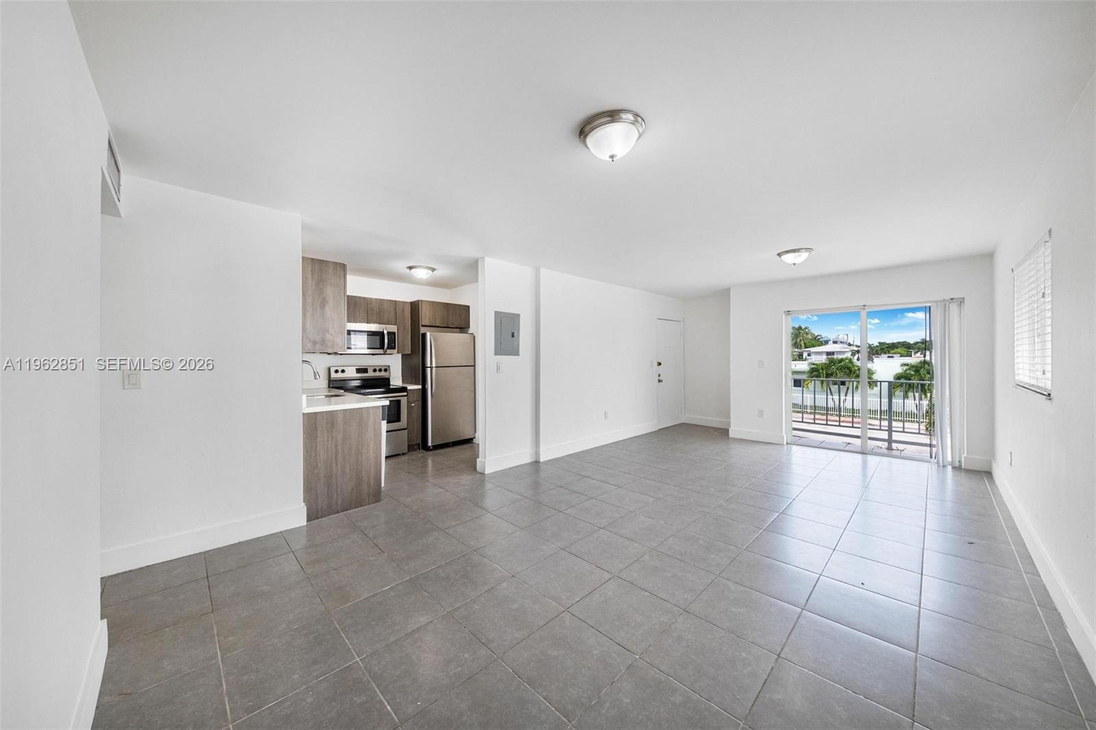 740 81st St #2 Miami Beach, FL 33141