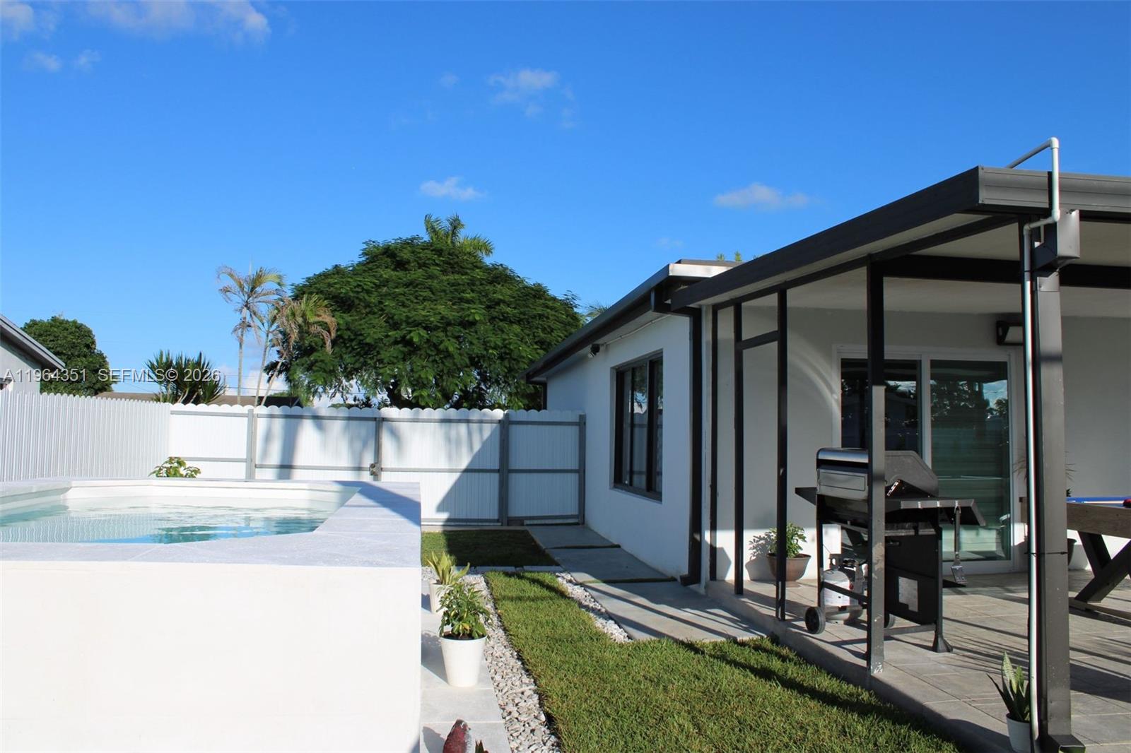 15100 Polk St Miami, FL 33176