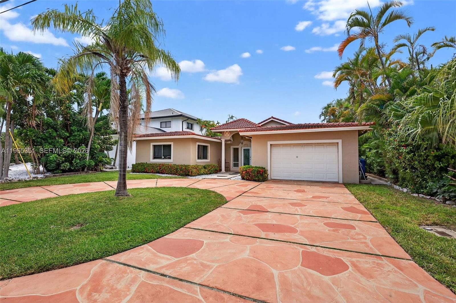 317 S Riverside Dr Pompano Beach, FL 33062