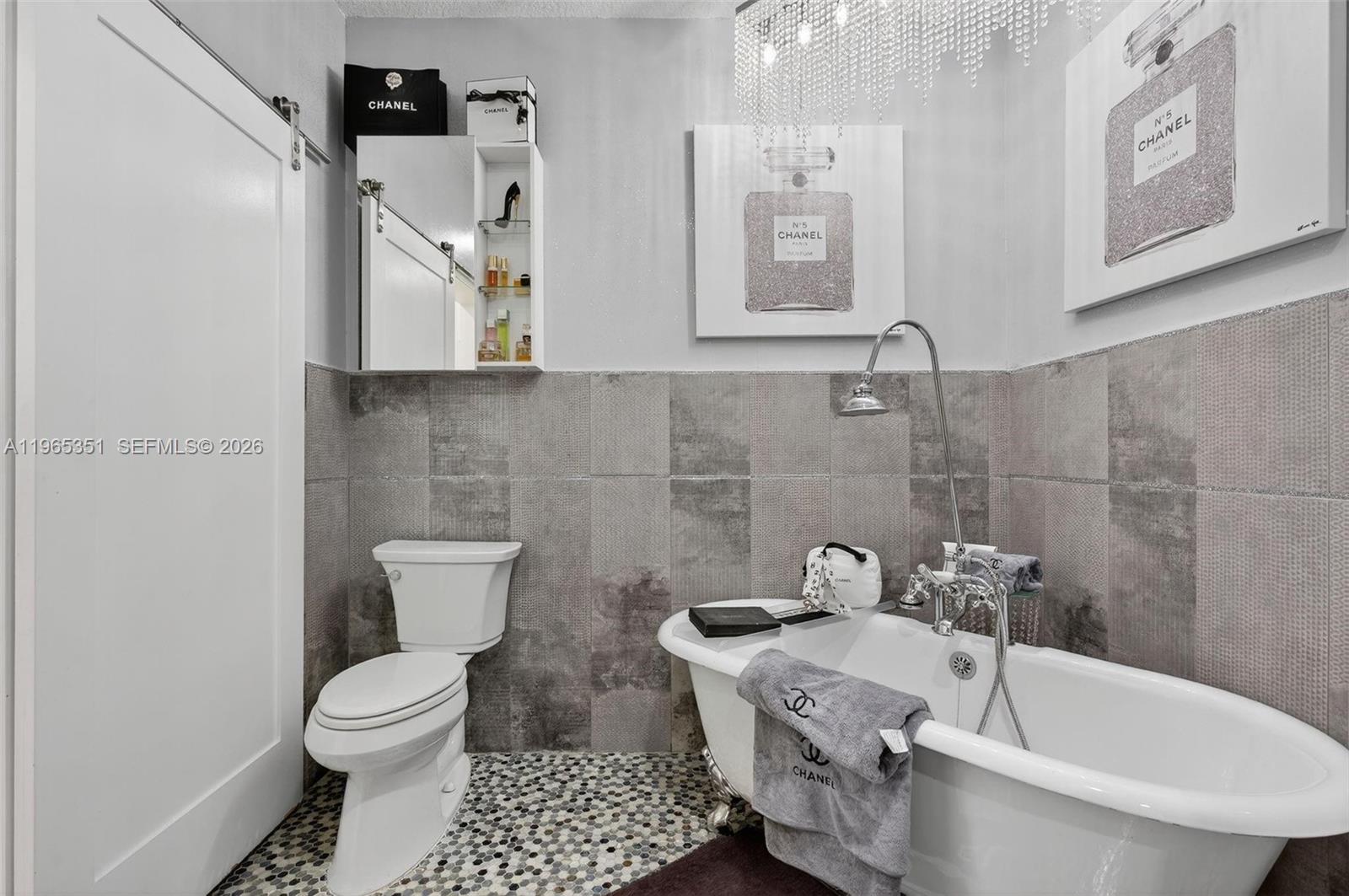 317 S Riverside Dr Pompano Beach, FL 33062