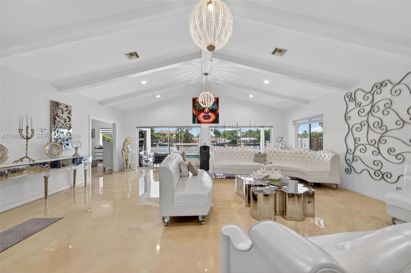 317 S Riverside Dr Pompano Beach, FL 33062