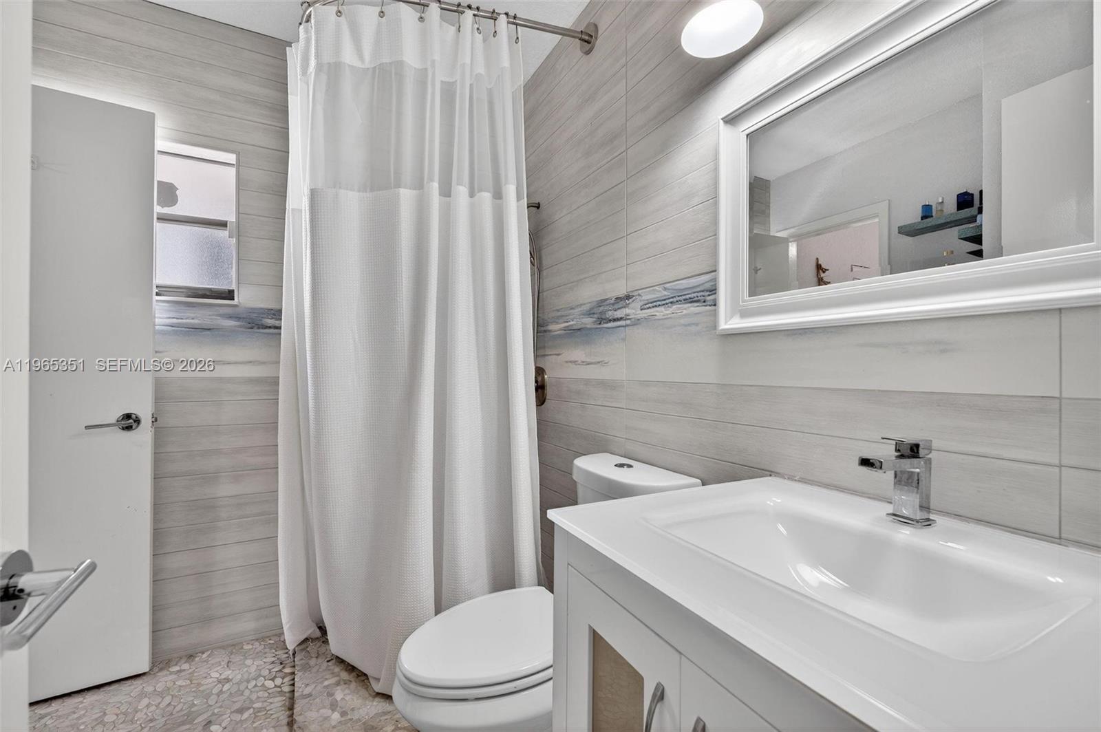 317 S Riverside Dr Pompano Beach, FL 33062