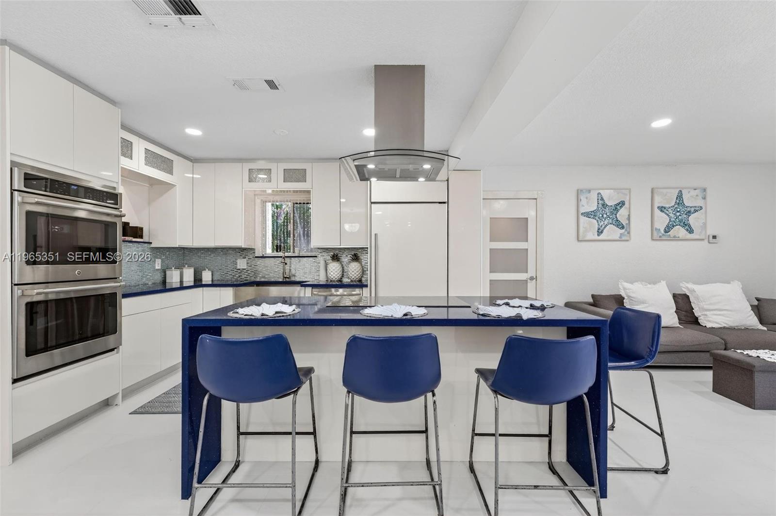 317 S Riverside Dr Pompano Beach, FL 33062