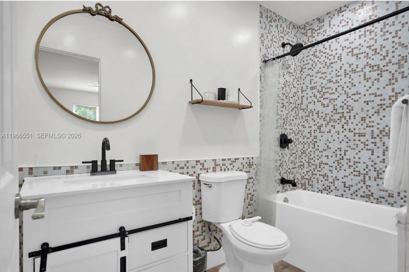 1301 Hollywood Blvd Hollywood, FL 33019