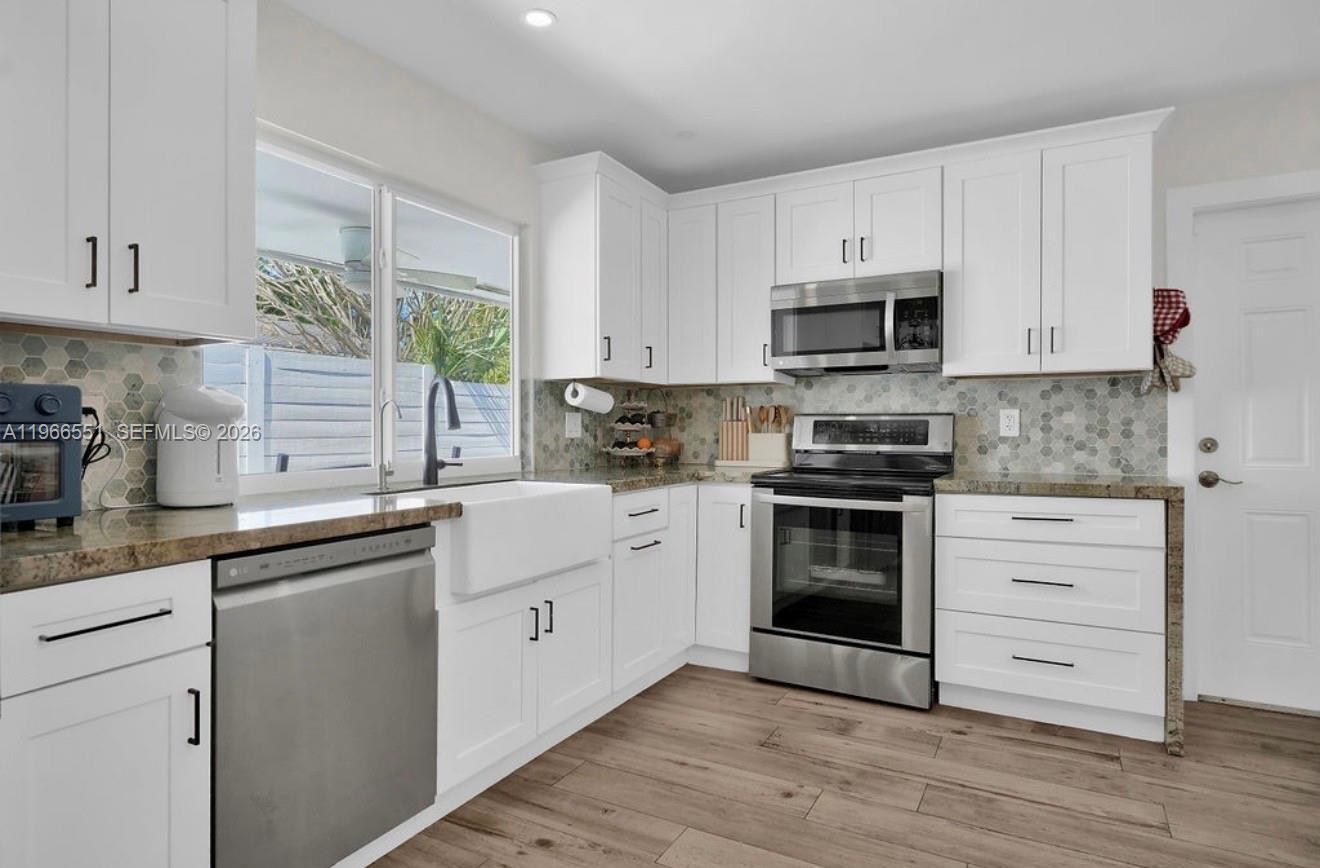 1301 Hollywood Blvd Hollywood, FL 33019