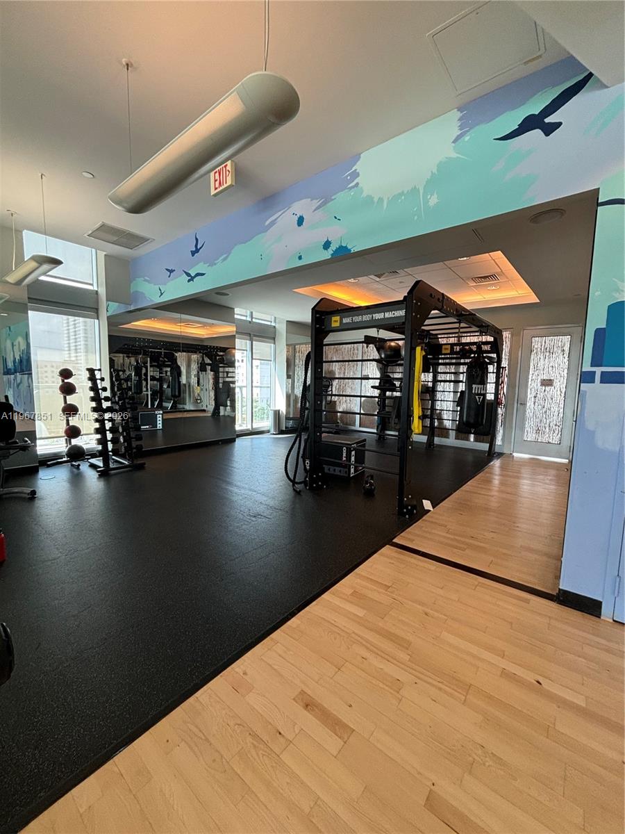 79 SW 12th St #2703-S Miami, FL 33130