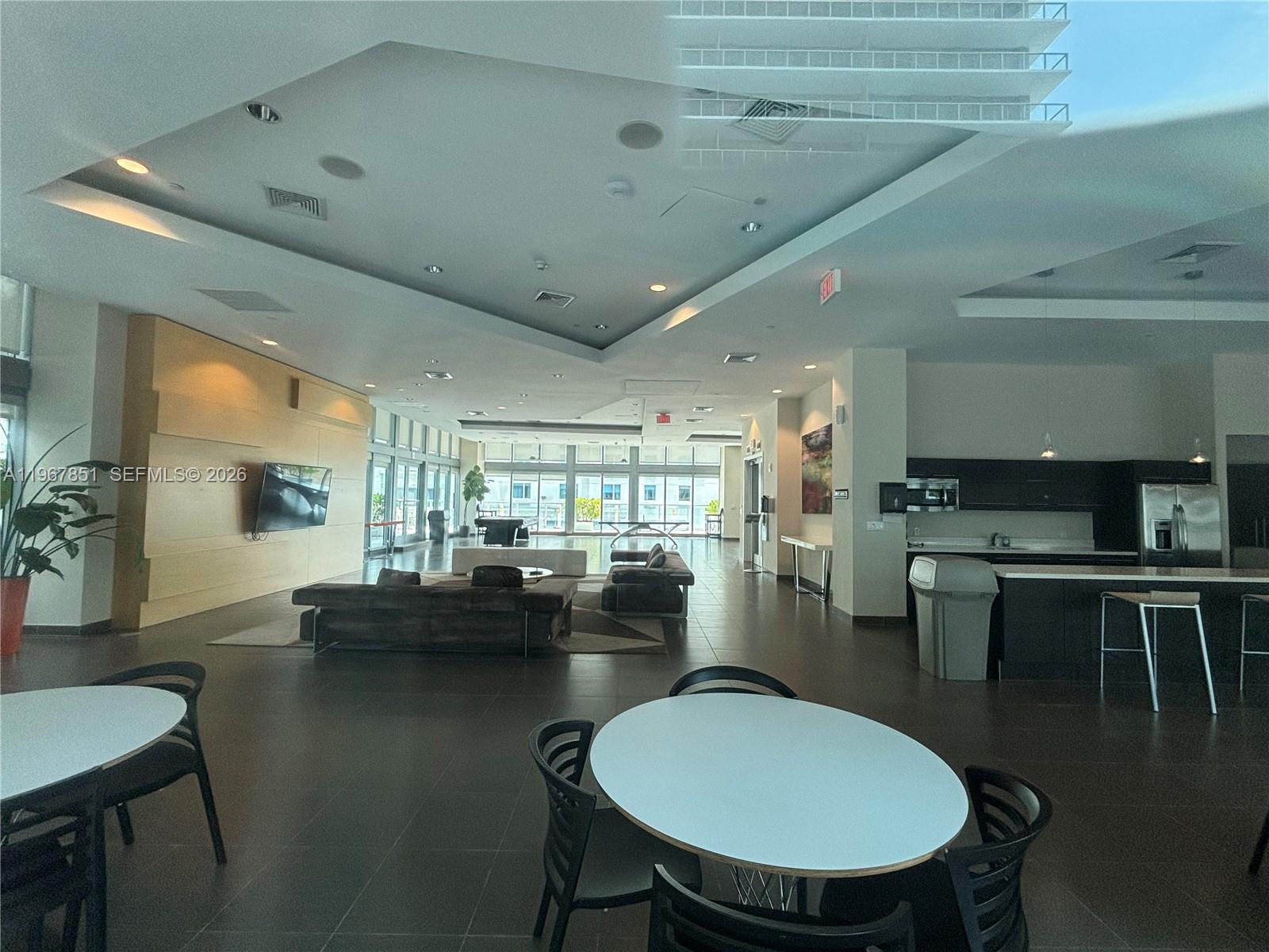 79 SW 12th St #2703-S Miami, FL 33130