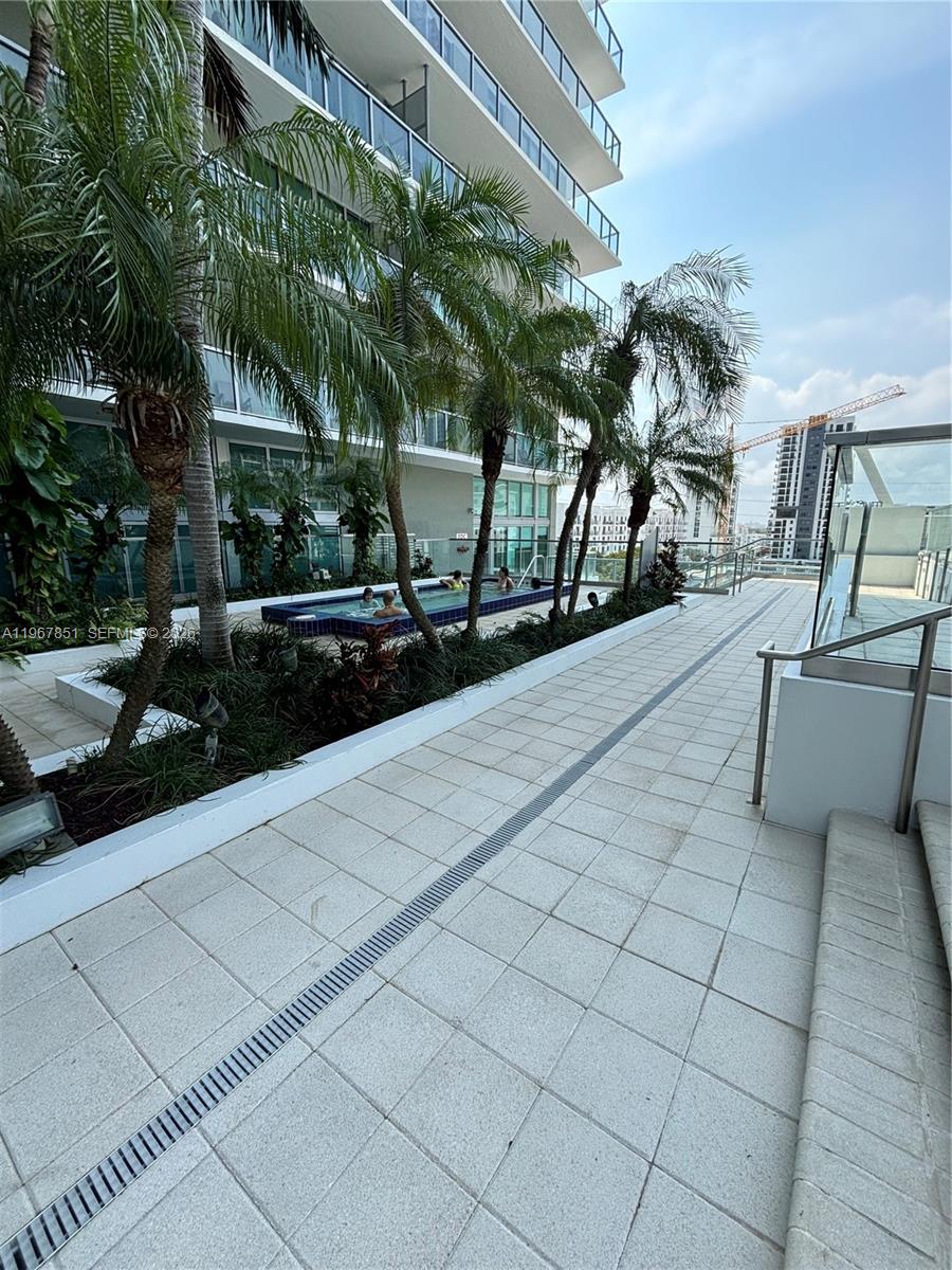 79 SW 12th St #2703-S Miami, FL 33130