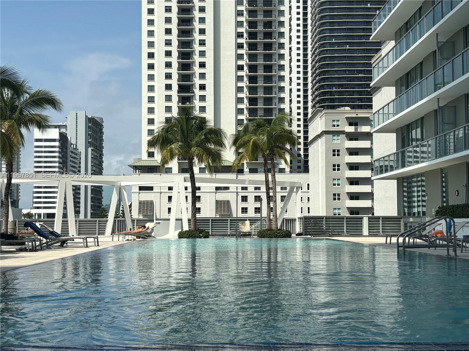 79 SW 12th St #2703-S Miami, FL 33130