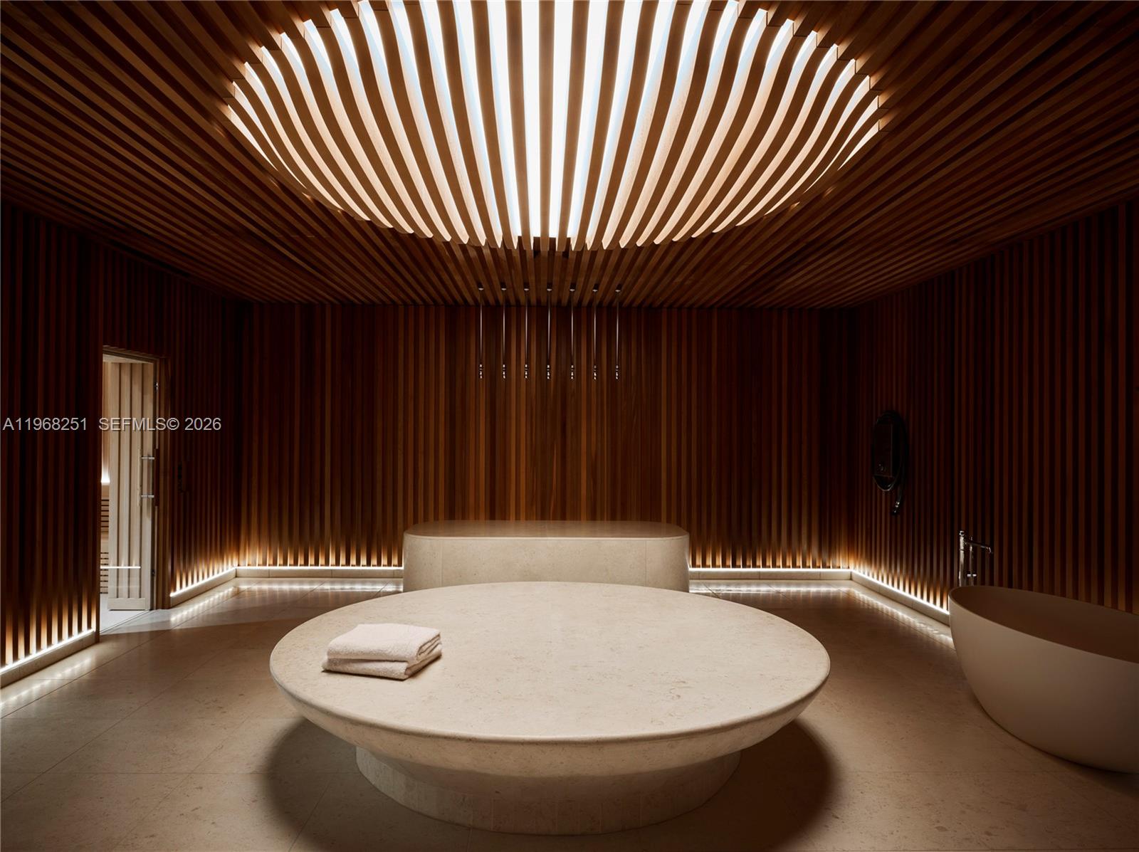 8701 Collins Ave #606 Miami Beach, FL 33154