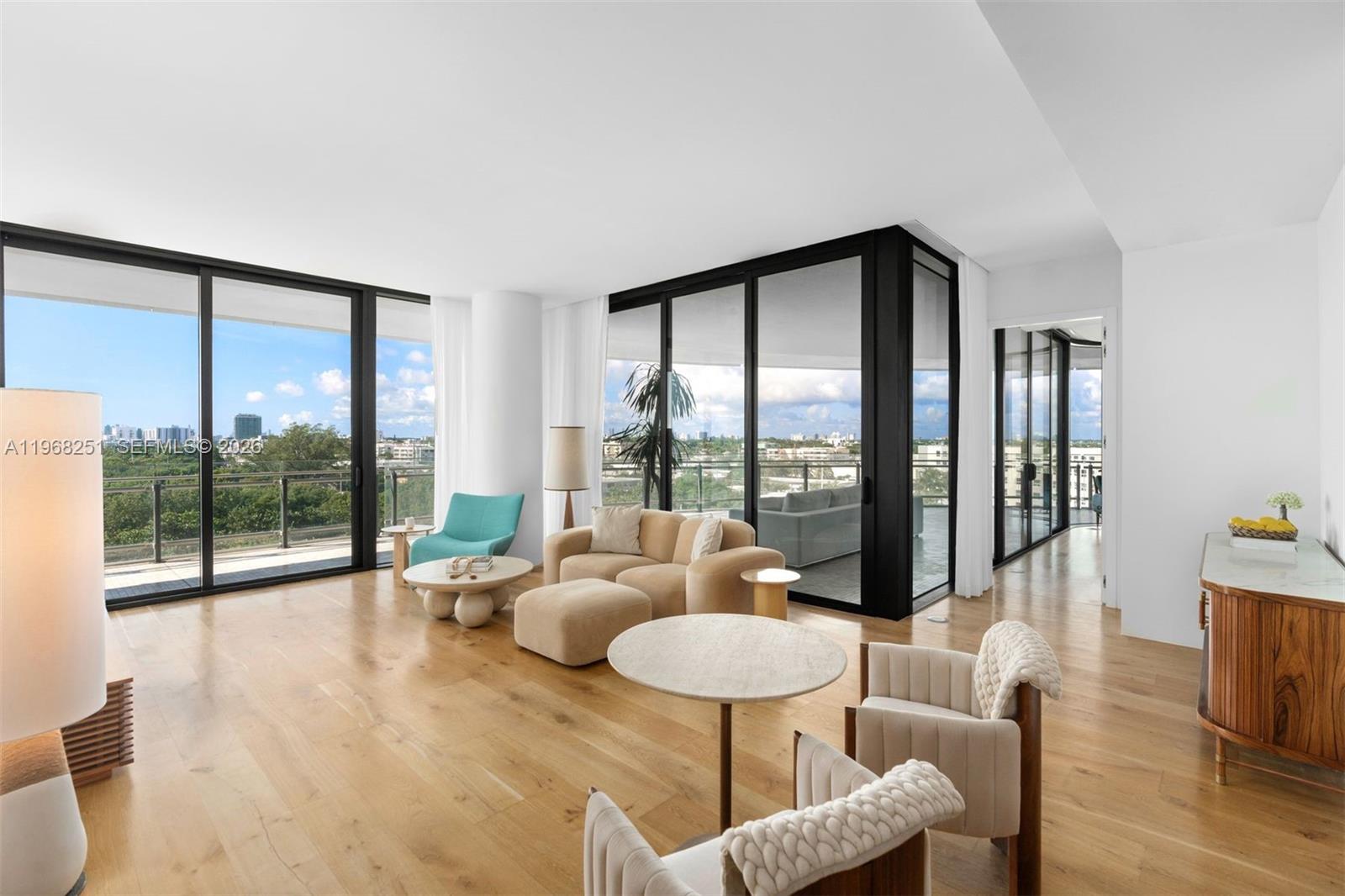 8701 Collins Ave #606 Miami Beach, FL 33154