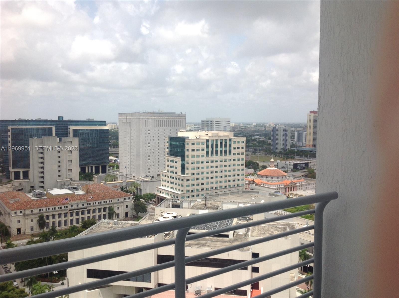 234 NE 3rd St #LPH03 Miami, FL 33132