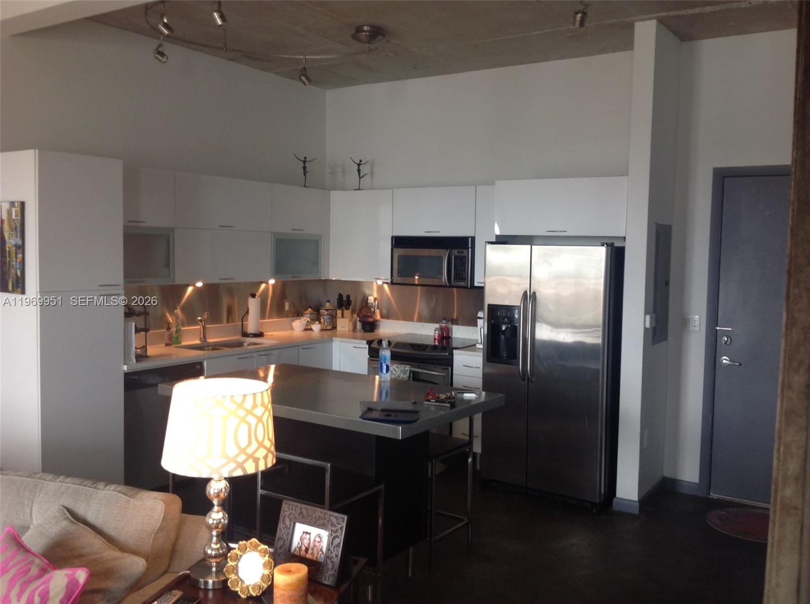 234 NE 3rd St #LPH03 Miami, FL 33132