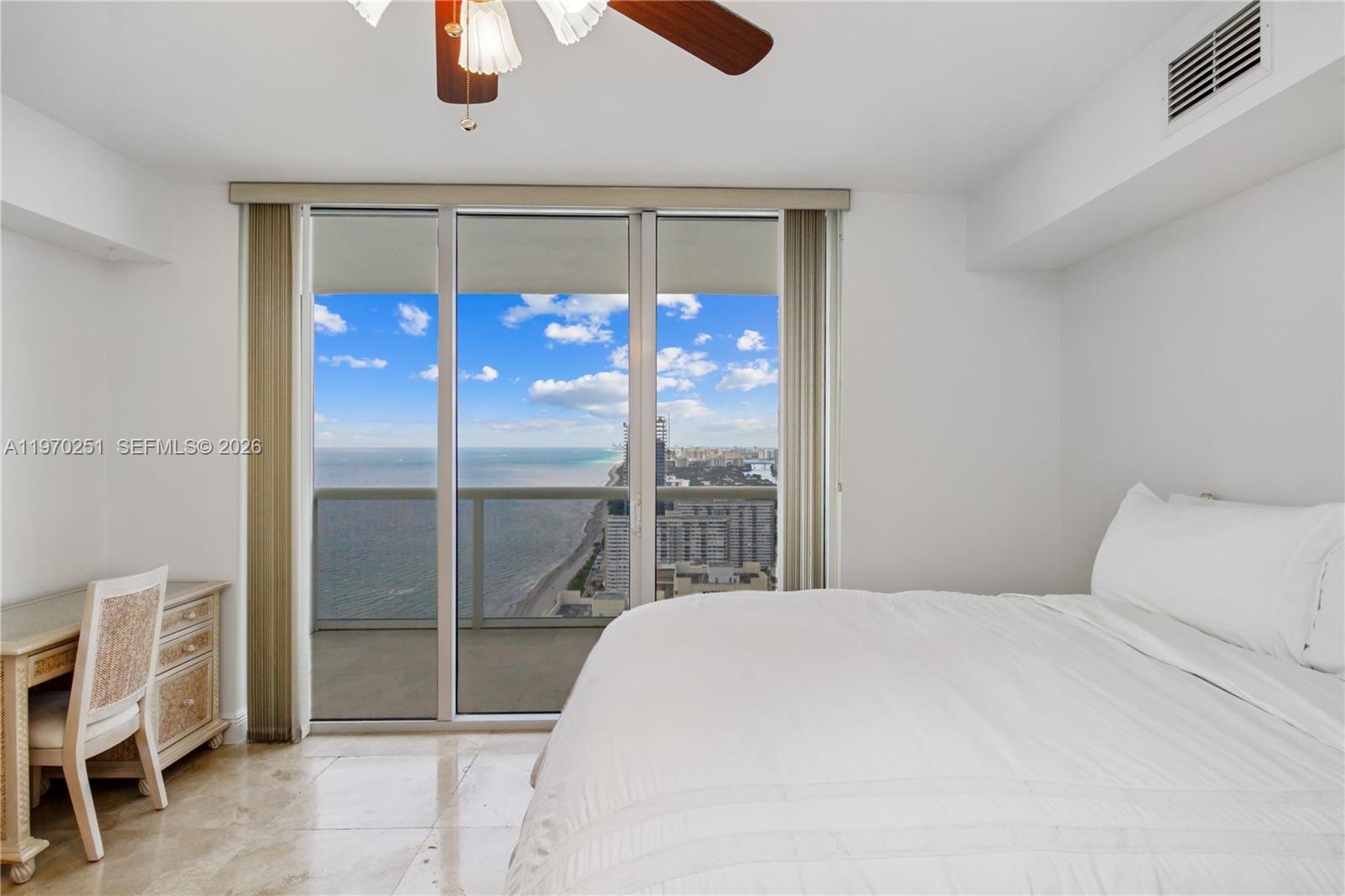 1830 S Ocean Dr #4204 Hallandale Beach, FL 33009
