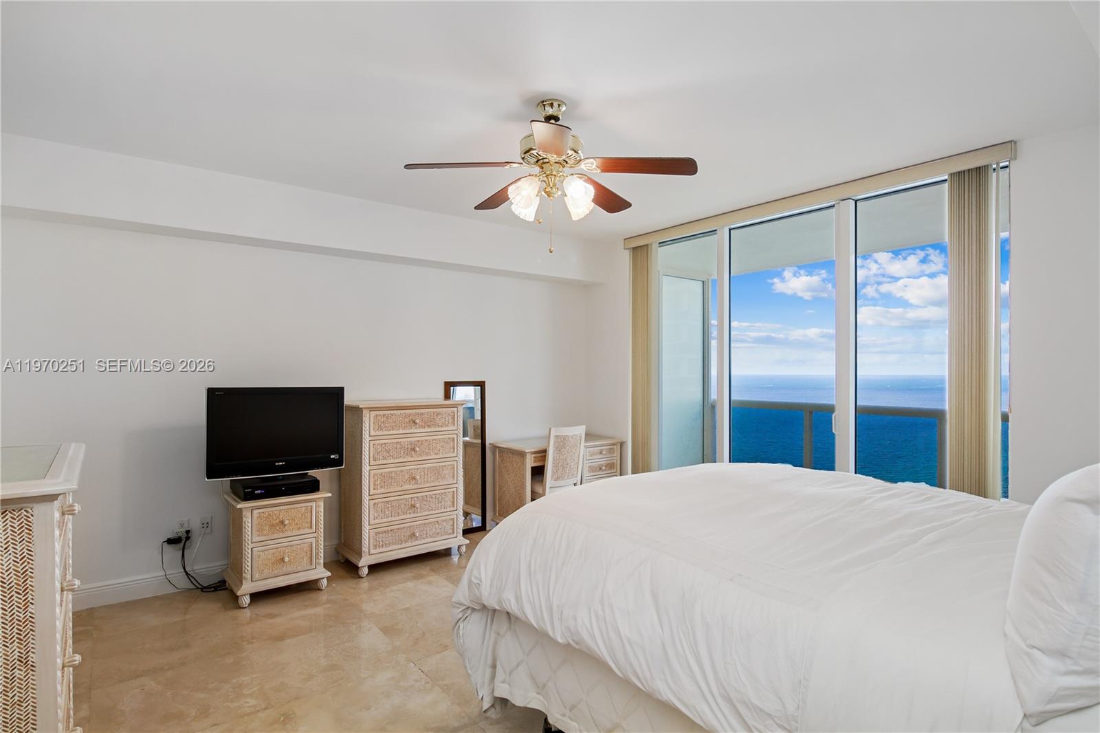 1830 S Ocean Dr #4204 Hallandale Beach, FL 33009