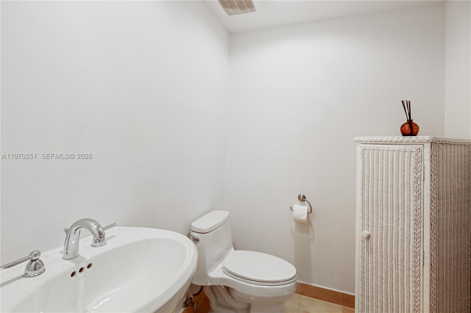 1830 S Ocean Dr #4204 Hallandale Beach, FL 33009