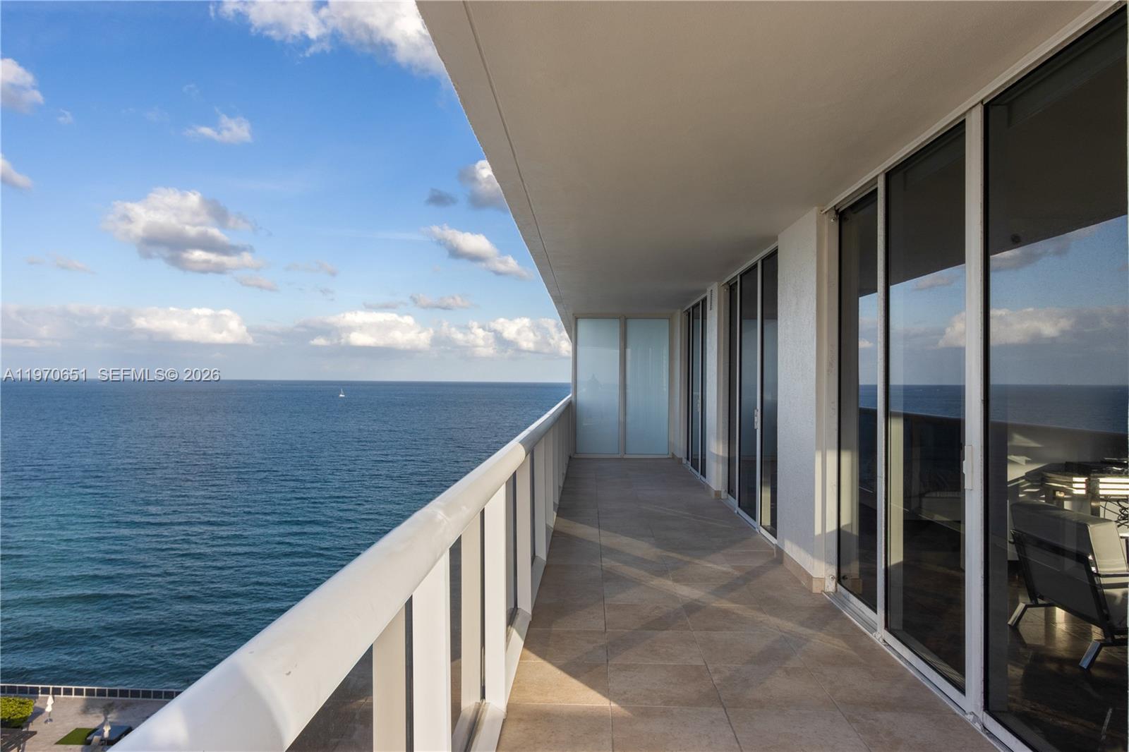 1830 S Ocean Dr #1908 Hallandale Beach, FL 33009