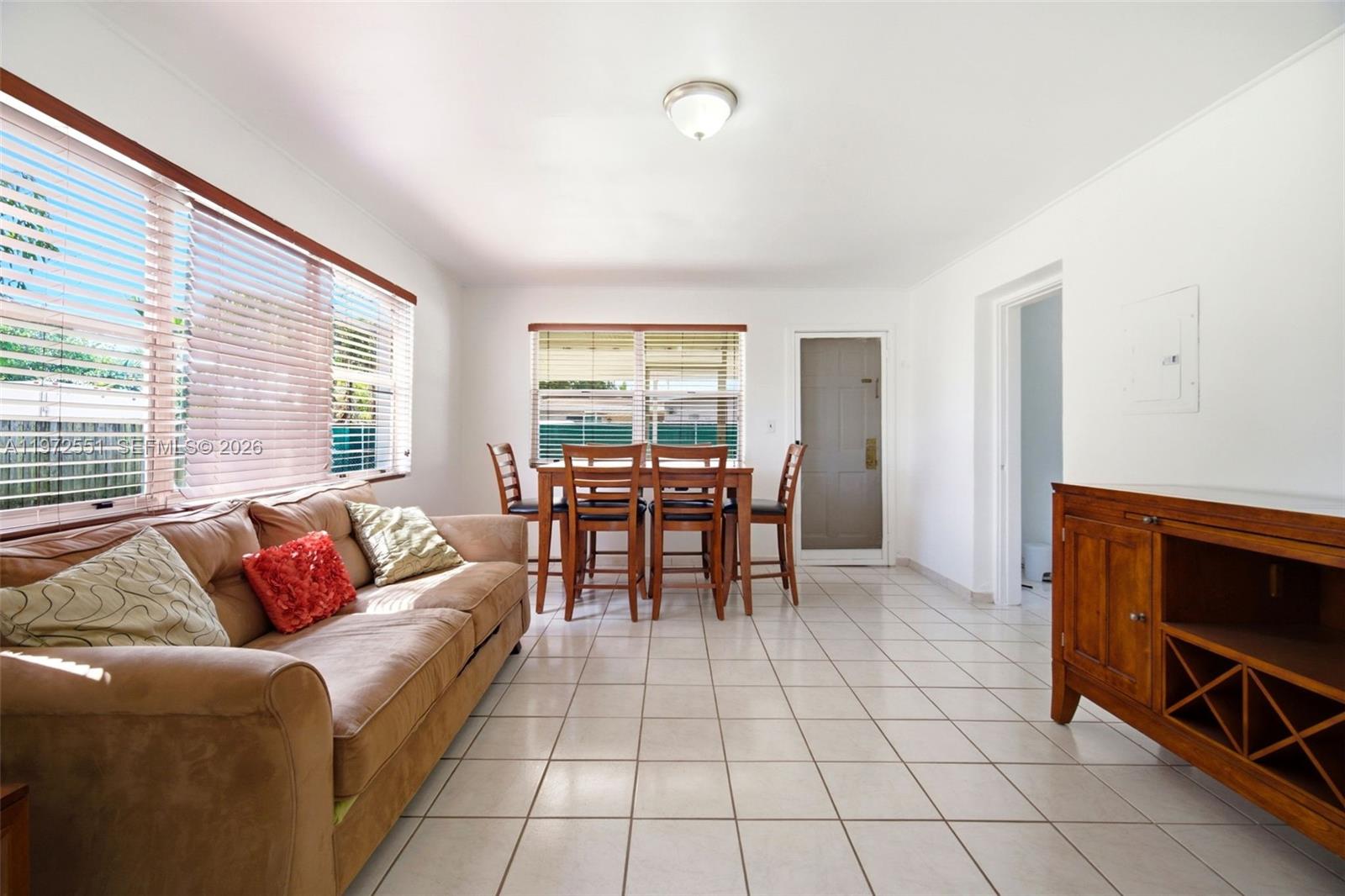 10720 SW 55th Ter Miami, FL 33165