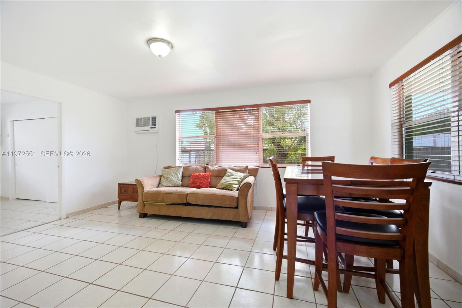 10720 SW 55th Ter Miami, FL 33165