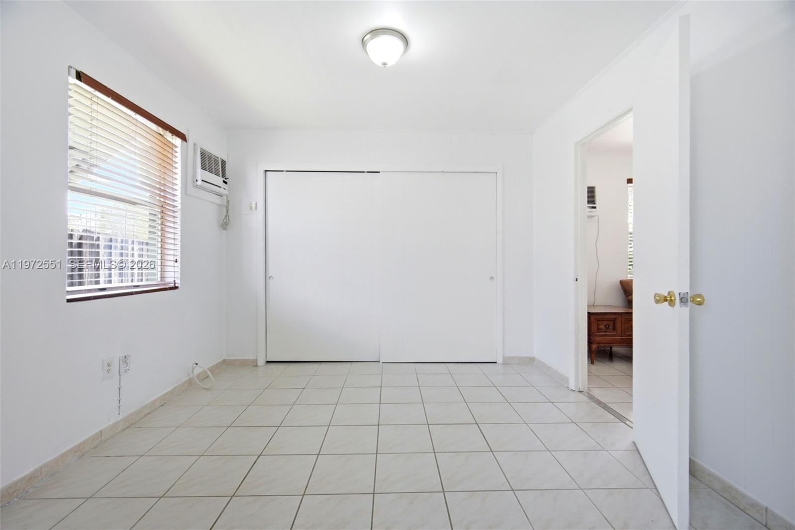 10720 SW 55th Ter Miami, FL 33165