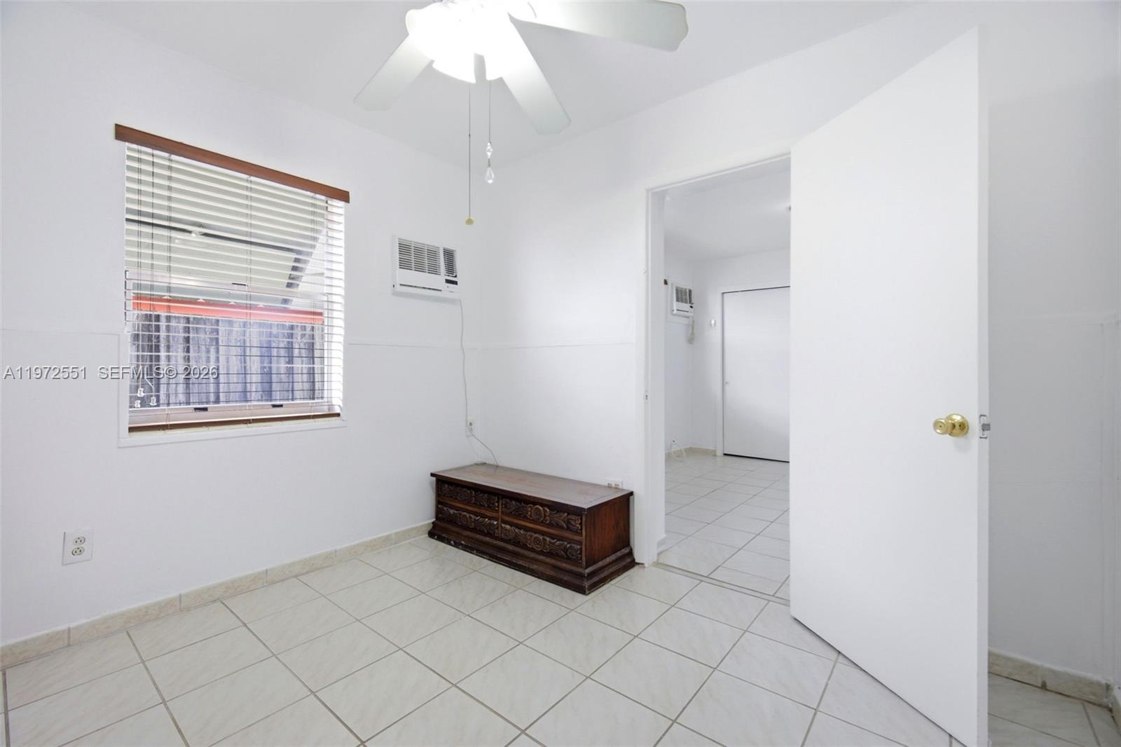 10720 SW 55th Ter Miami, FL 33165