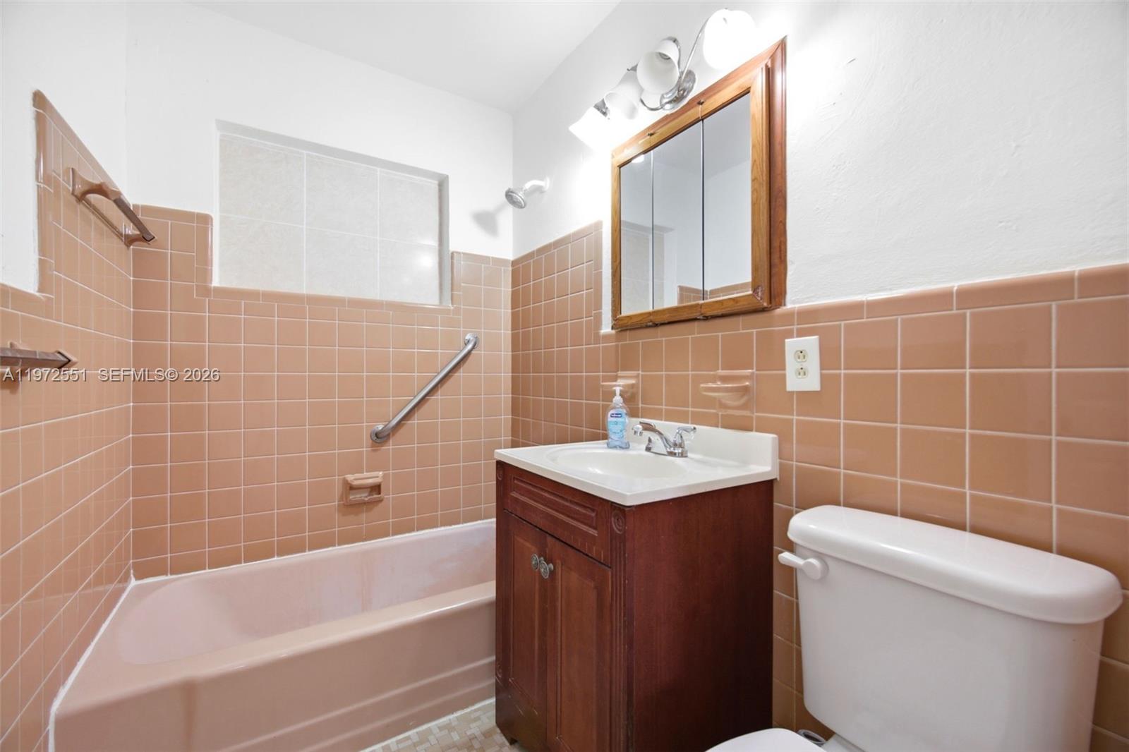 10720 SW 55th Ter Miami, FL 33165