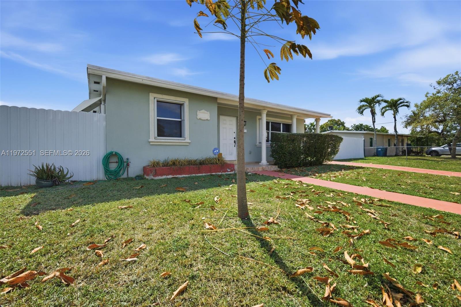 10720 SW 55th Ter Miami, FL 33165