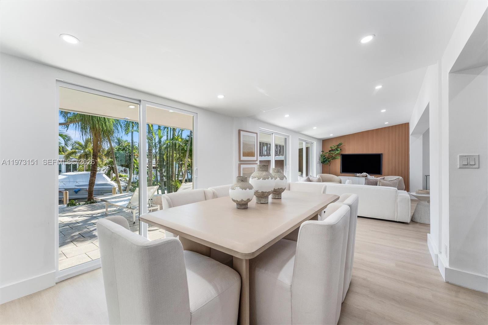 2548 Tortugas Ln Fort Lauderdale, FL 33312