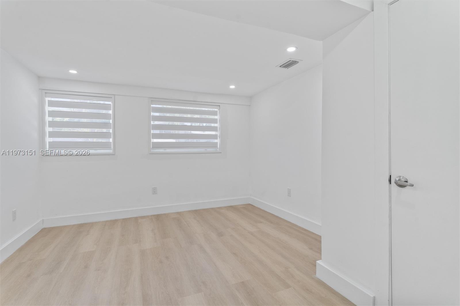 2548 Tortugas Ln Fort Lauderdale, FL 33312