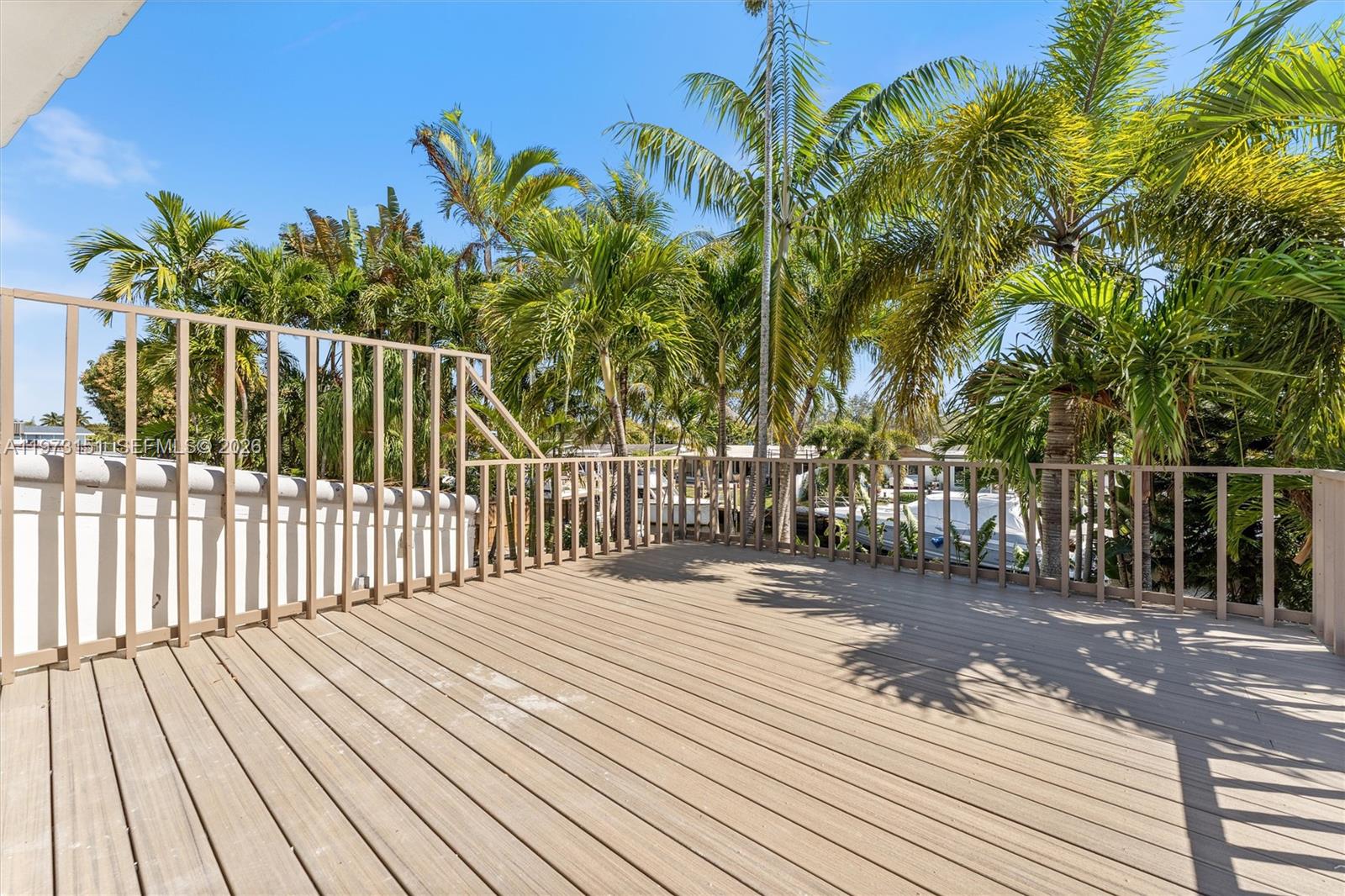 2548 Tortugas Ln Fort Lauderdale, FL 33312